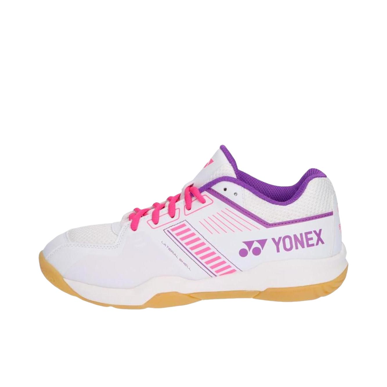 推荐商品：YONEX/尤尼克斯 Power Cushion SF系列 防滑耐磨 减震回弹 柔软舒适 羽毛球鞋 女款/白色