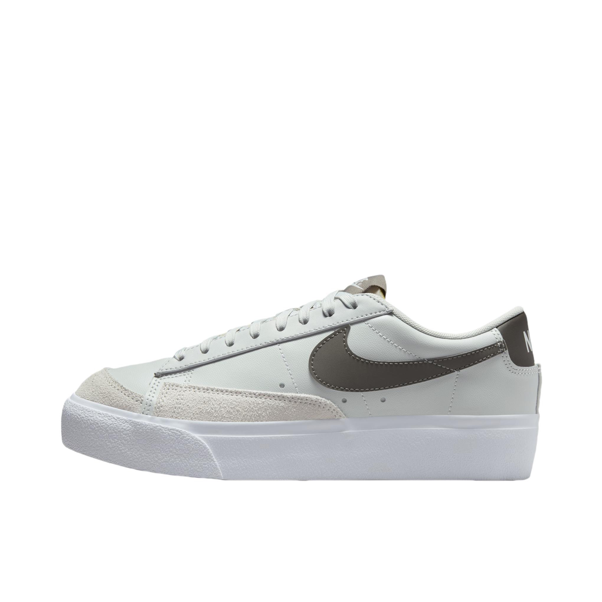 推荐商品：Nike Blazer 板鞋 经典复古防滑舒适百搭 尘光子色/洞穴石色
