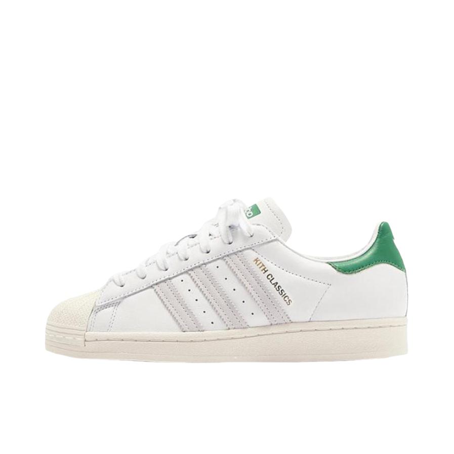 推荐商品：【宋雨琦同款】 adidas Originals Superstar 板鞋 轻便贝壳头薄底舒适百搭耐磨复古 WHITE/FAIRWAY/GOLD KITH联名/白色/绿色/金色