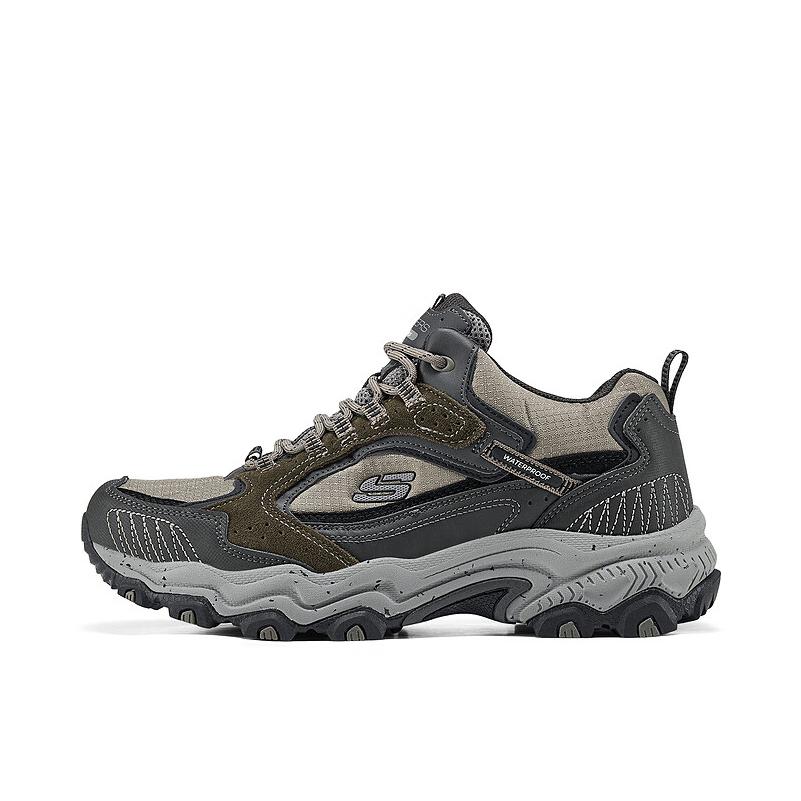 推荐商品：Skechers/斯凯奇 云霄 织物 防水轻质 高透气 缓震软底 支撑软弹 增高厚底 老爹鞋 徒步鞋 户外休闲鞋 男款/中帮/橄榄色/棕色/OLBR