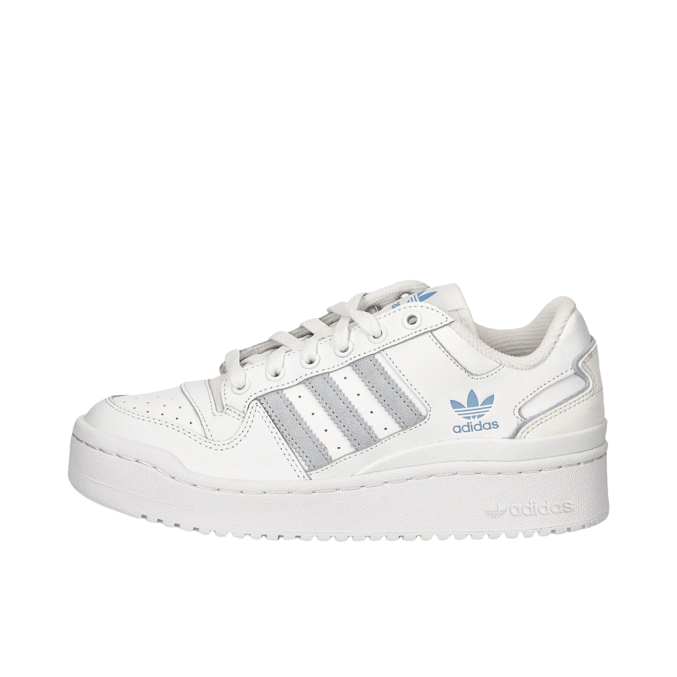 推荐商品：adidas Originals Forum 板鞋 轻便复古防滑时尚魔术贴篮球风薄底包裹性 女款/白色/天蓝色