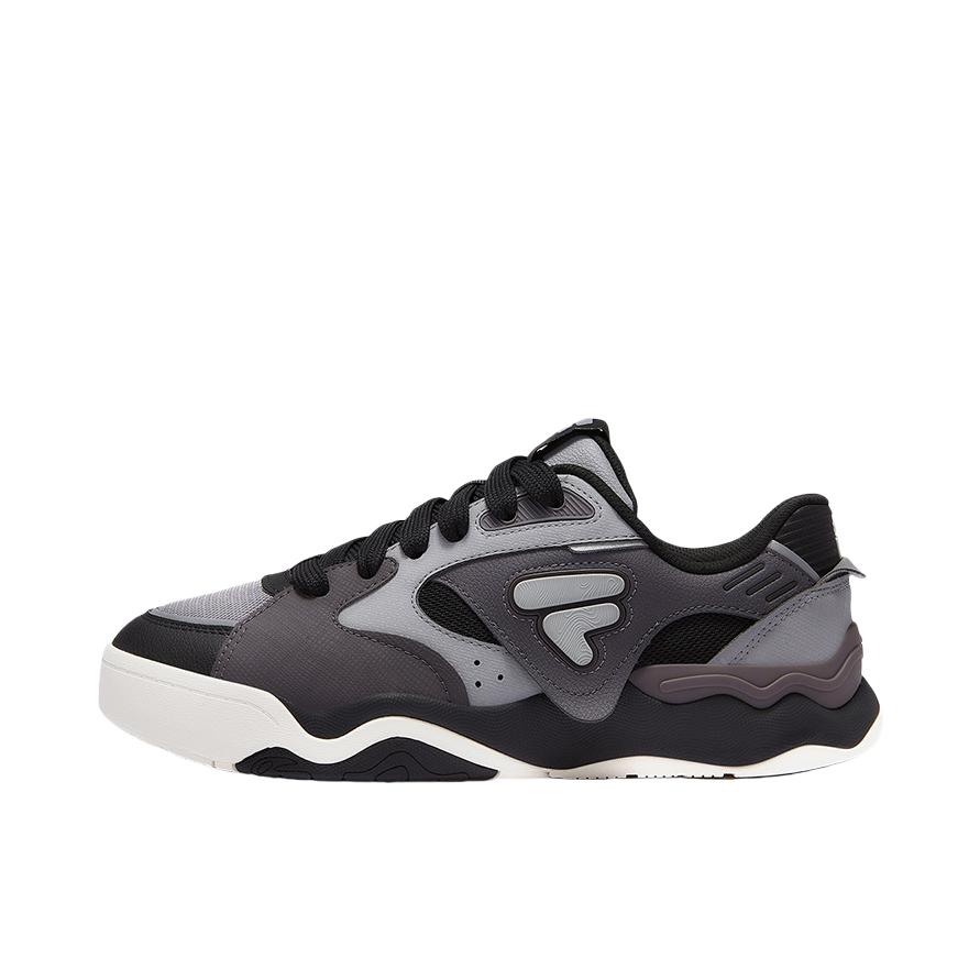 推荐商品：FILA/斐乐 KICK II 防滑耐磨 舒适透气 减震轻便 百搭耐看 运动休闲鞋 合金灰/兔灰