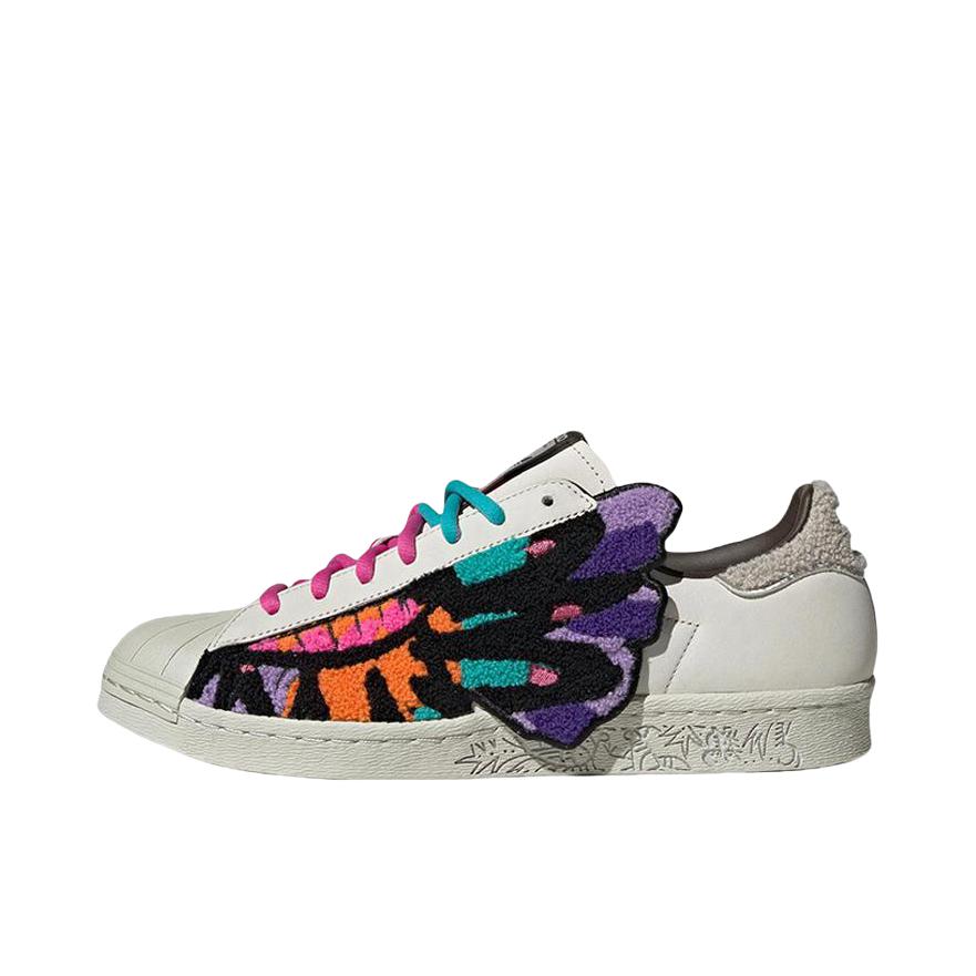 推荐商品：adidas Superstar 80s 板鞋 贝壳头复古防滑耐磨防水减震运动 酉鸡 韩美林联名/酉鸡