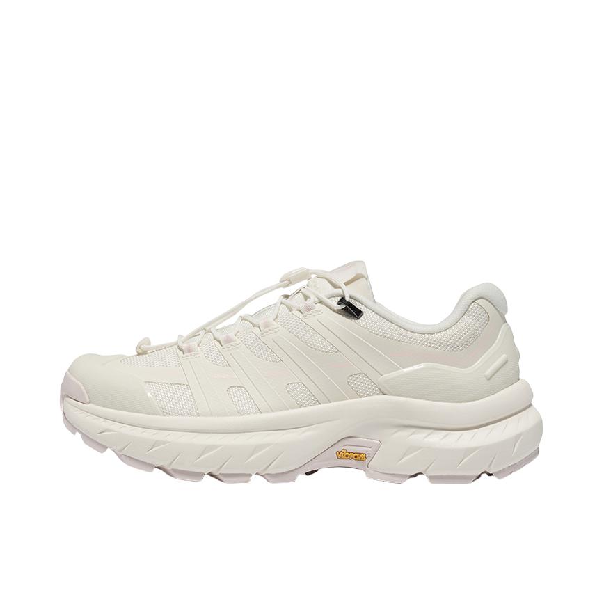 推荐商品：Merrell/迈乐  MOAB ME  运动 减震 防滑 防泼水 缓震 踢不烂  户外鞋 徒步鞋 女款/象牙白
