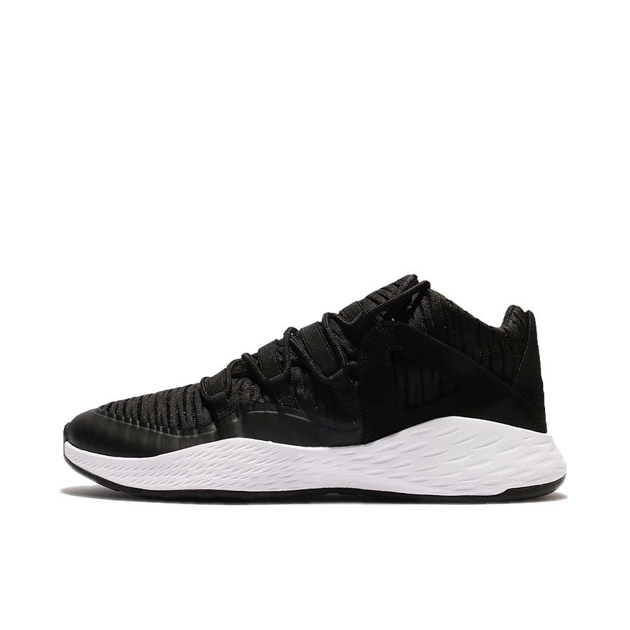 推荐商品：Jordan Formula 23 运动休闲鞋 防滑耐磨缓震回弹织物合成革舒适百搭减震 Black White 黑白Low
