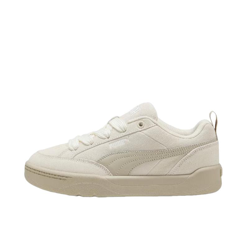 推荐商品：Puma/彪马 Park Lifestyle 面包鞋 板鞋 轻便轻质透气耐磨胶底复古 白色
