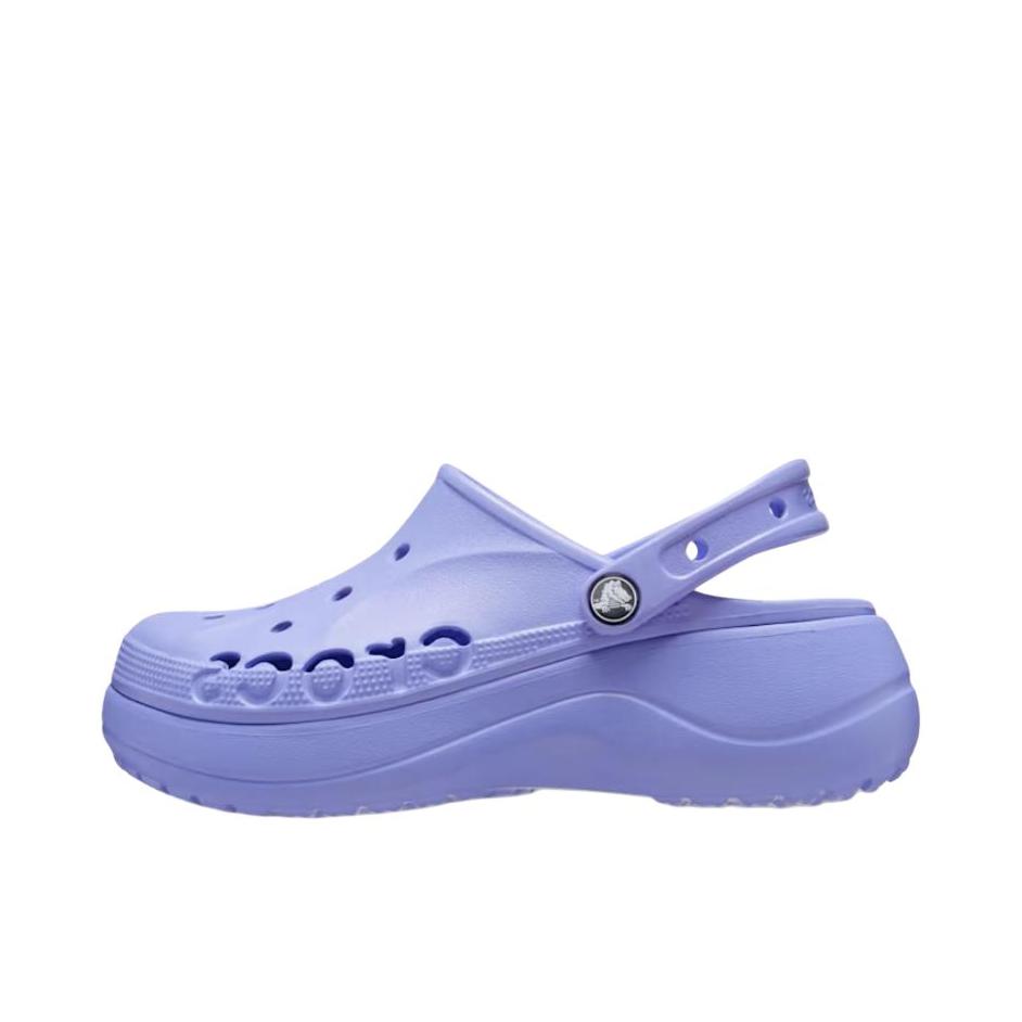 推荐商品：Crocs/卡骆驰 Baya Platform Clog 贝雅云彩 包头 厚底 暖棉 外穿 增高 涉水 舒适透气 耐磨 沙滩 凉鞋 女款/紫色