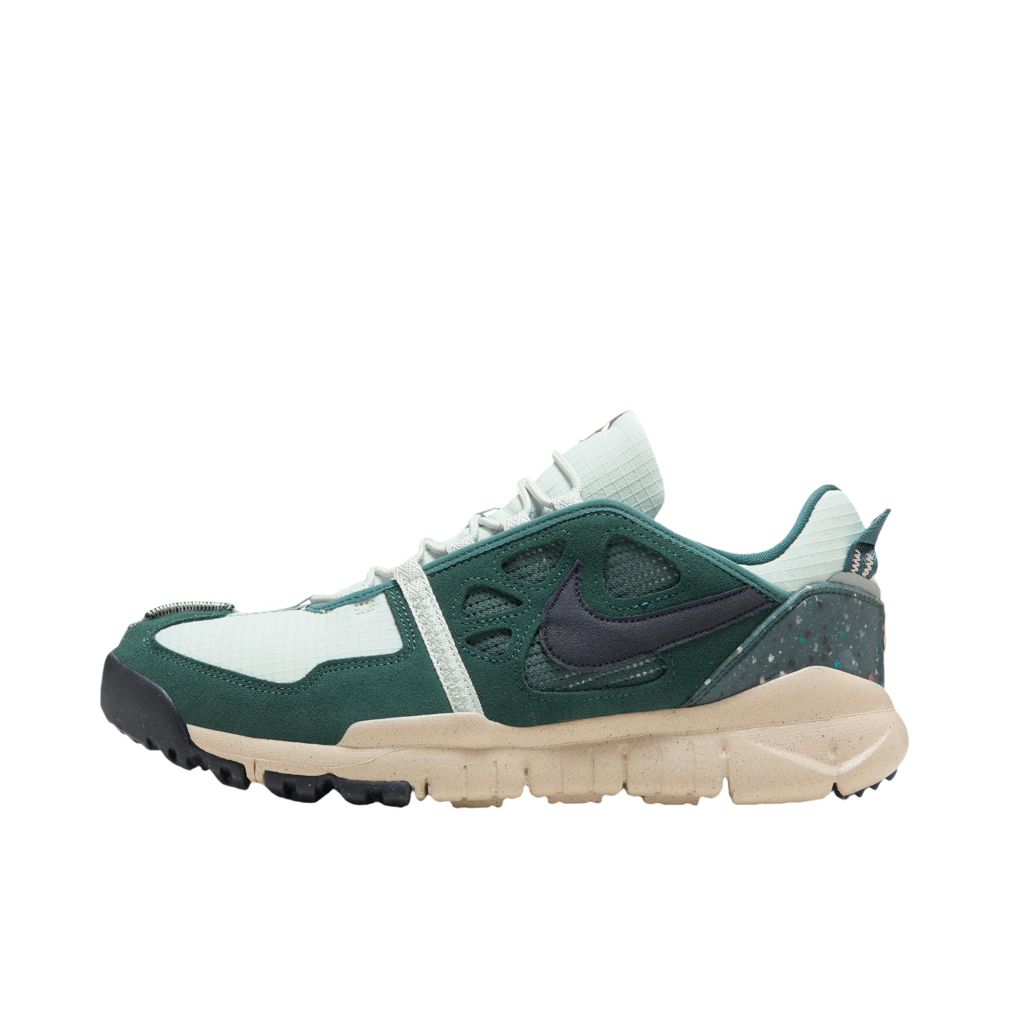 推荐商品：Nike Free Terra Vista 跑鞋 回弹缓震耐磨轻便透气户外织物赤足感 墨绿/绛蓝/黑色