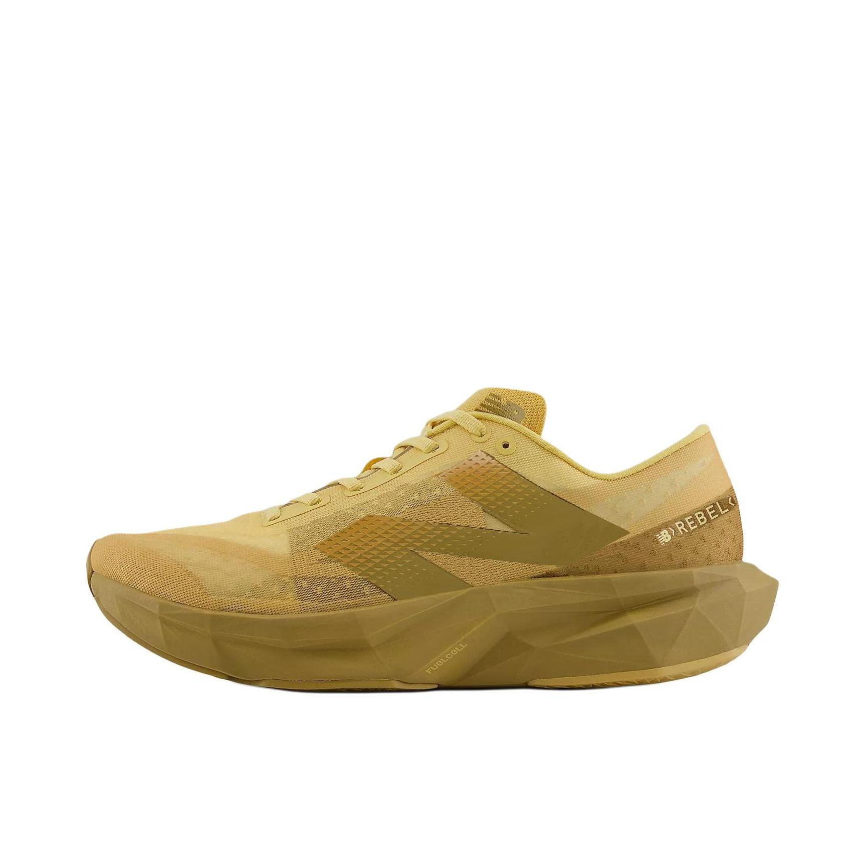 推荐商品：New Balance FuelCell Rebel V4 跑鞋 回弹速度训练减震防滑耐磨网布轻量透气韧弹 棕色