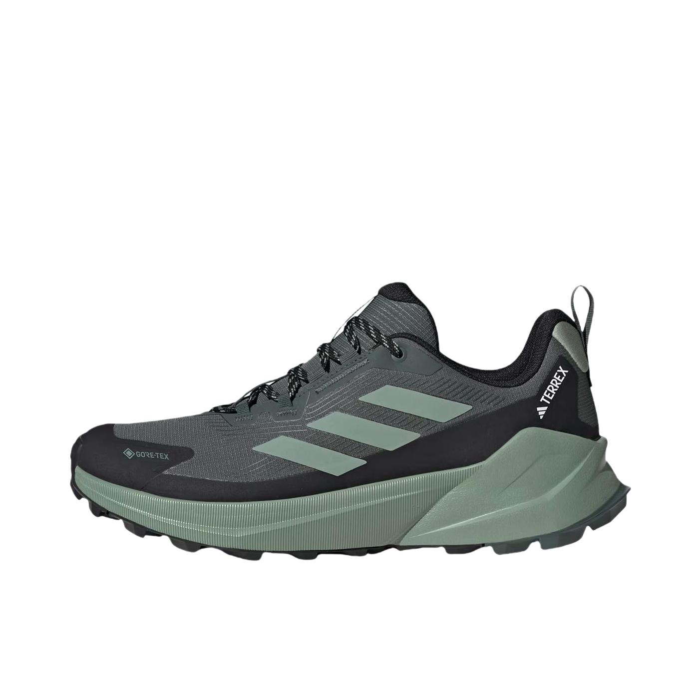 推荐商品：adidas  2.0 Gore-Tex  减震透气 防滑耐磨 舒适轻便 低帮 时尚百搭 国家地理联名 户外鞋 黑色
