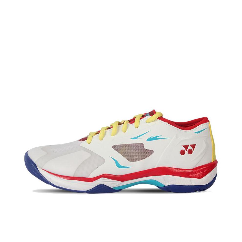推荐商品：YONEX/尤尼克斯 Power Cushion 001系列 耐磨 减震 防滑 织物 合成革 羽毛球鞋 白色/红色