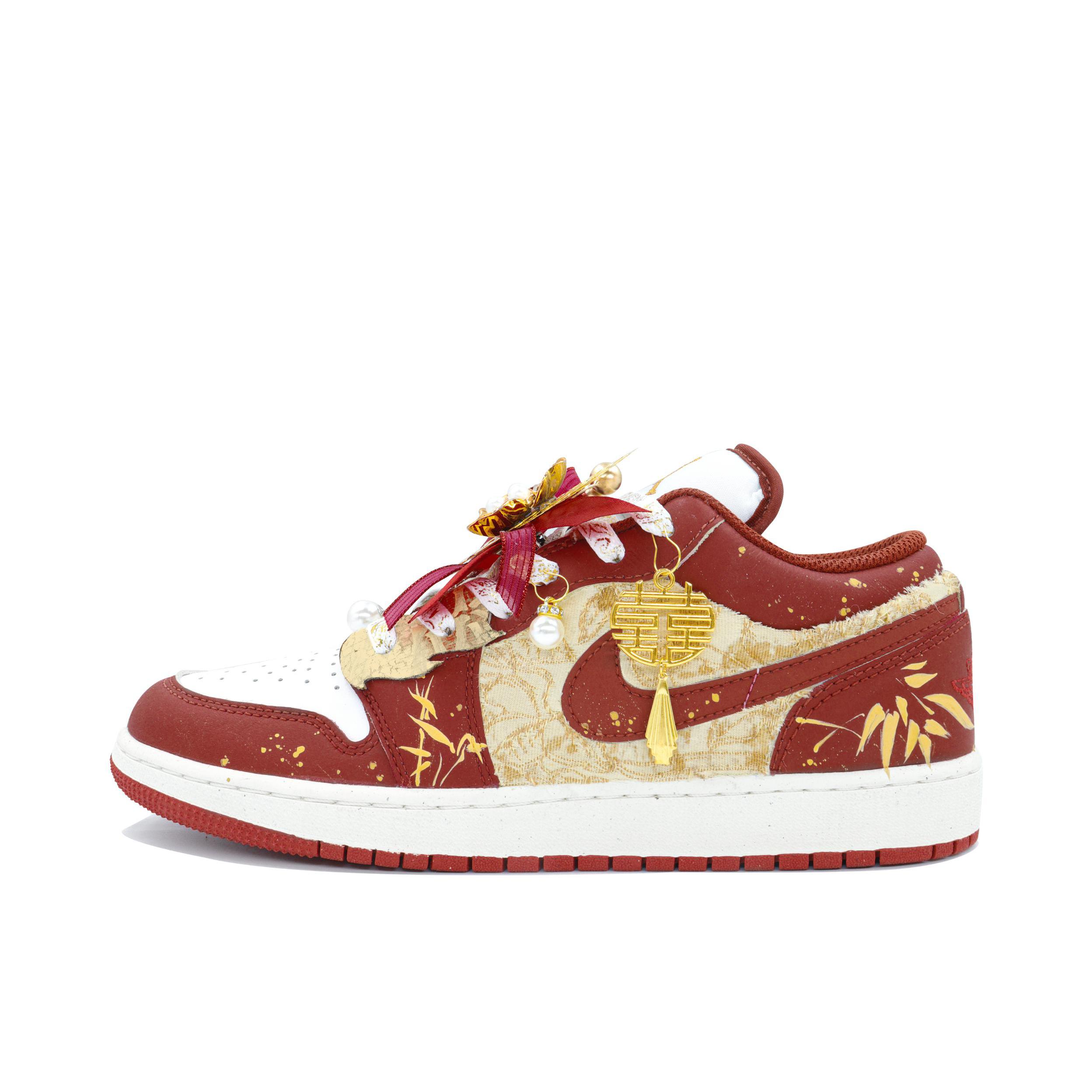 推荐商品：【定制球鞋】Air Jordan 1 减震 耐磨 透气 平跟 复古 潮流 简约 包裹性 防滑 轻便 支撑 增高 板鞋 金玉良缘