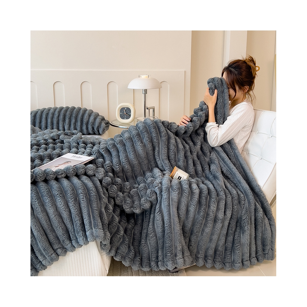 推荐商品：宜喜优品 兔绒 轻奢多功能毛毯