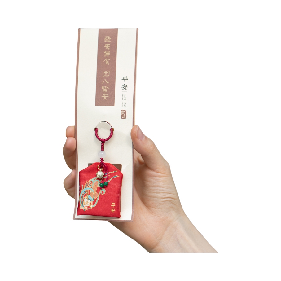 推荐商品：敦煌研究院 文创博物馆飞天香囊挂件 6973443544155