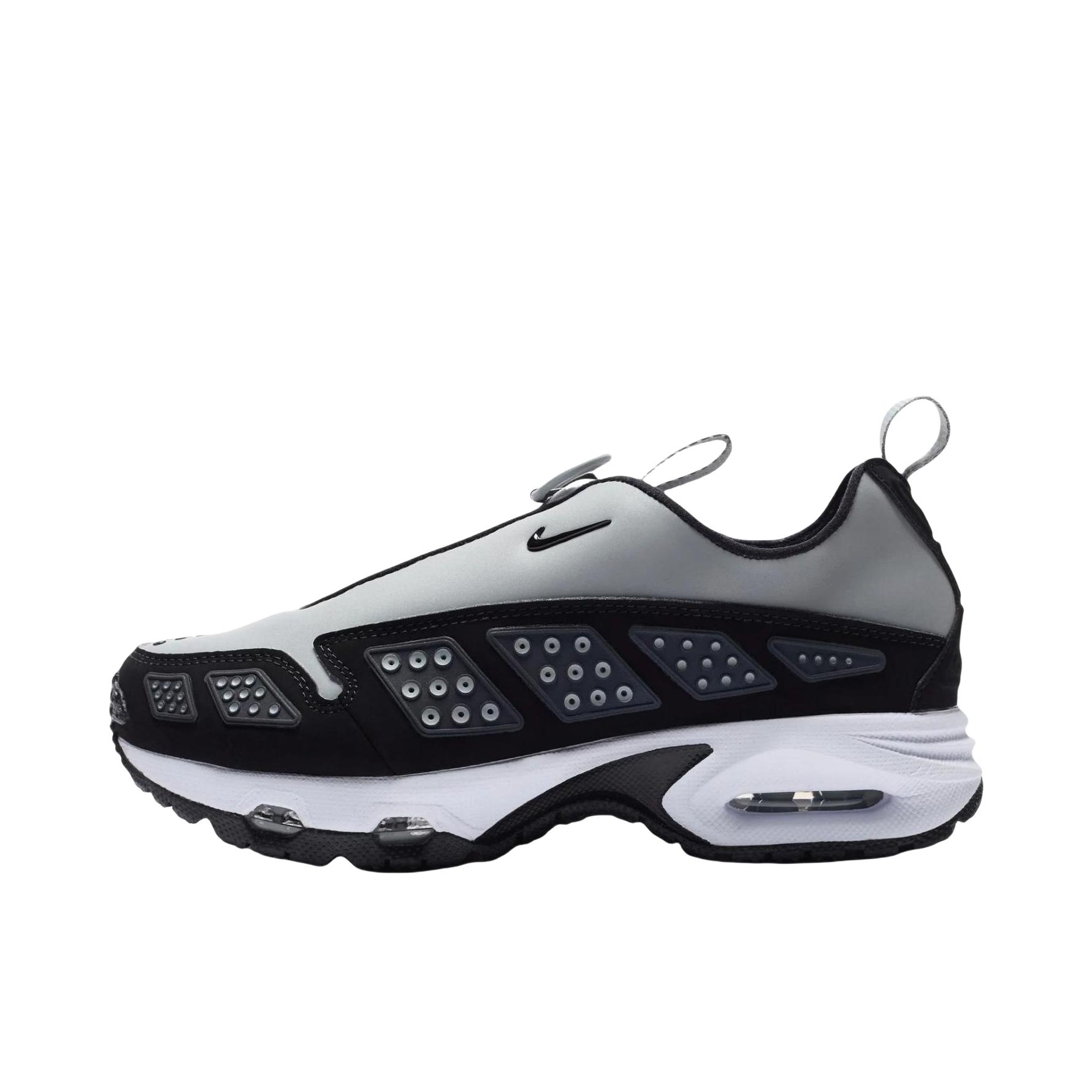推荐商品：Nike Air Max SNDR 跑鞋 潮流百搭舒适透气防滑耐磨缓震回弹轻便支撑织物低帮贴合 银色/黑色