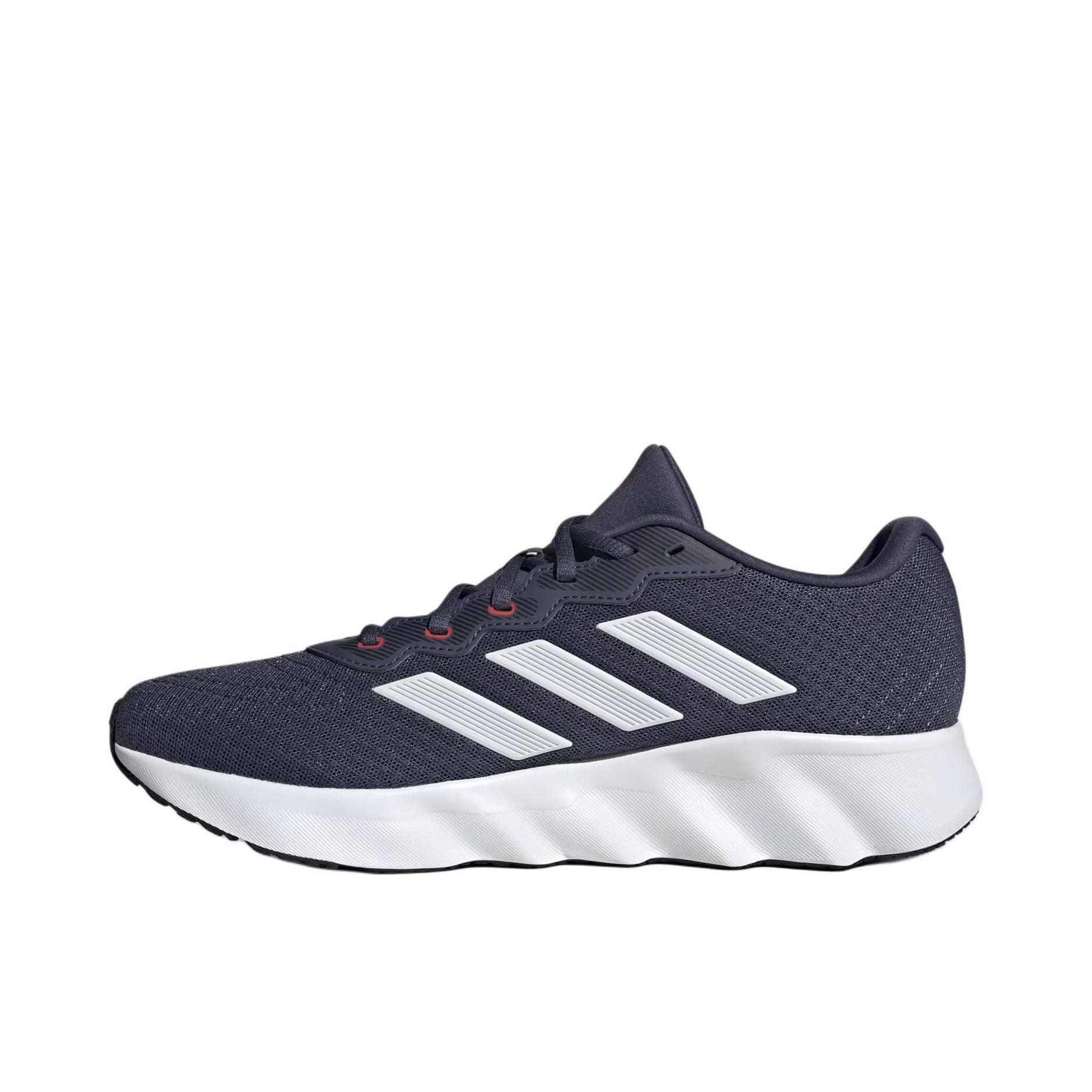 推荐商品：adidas Switch Move 跑鞋 减震轻便防滑耐磨透气舒适百搭体测 低帮/黑色/白色