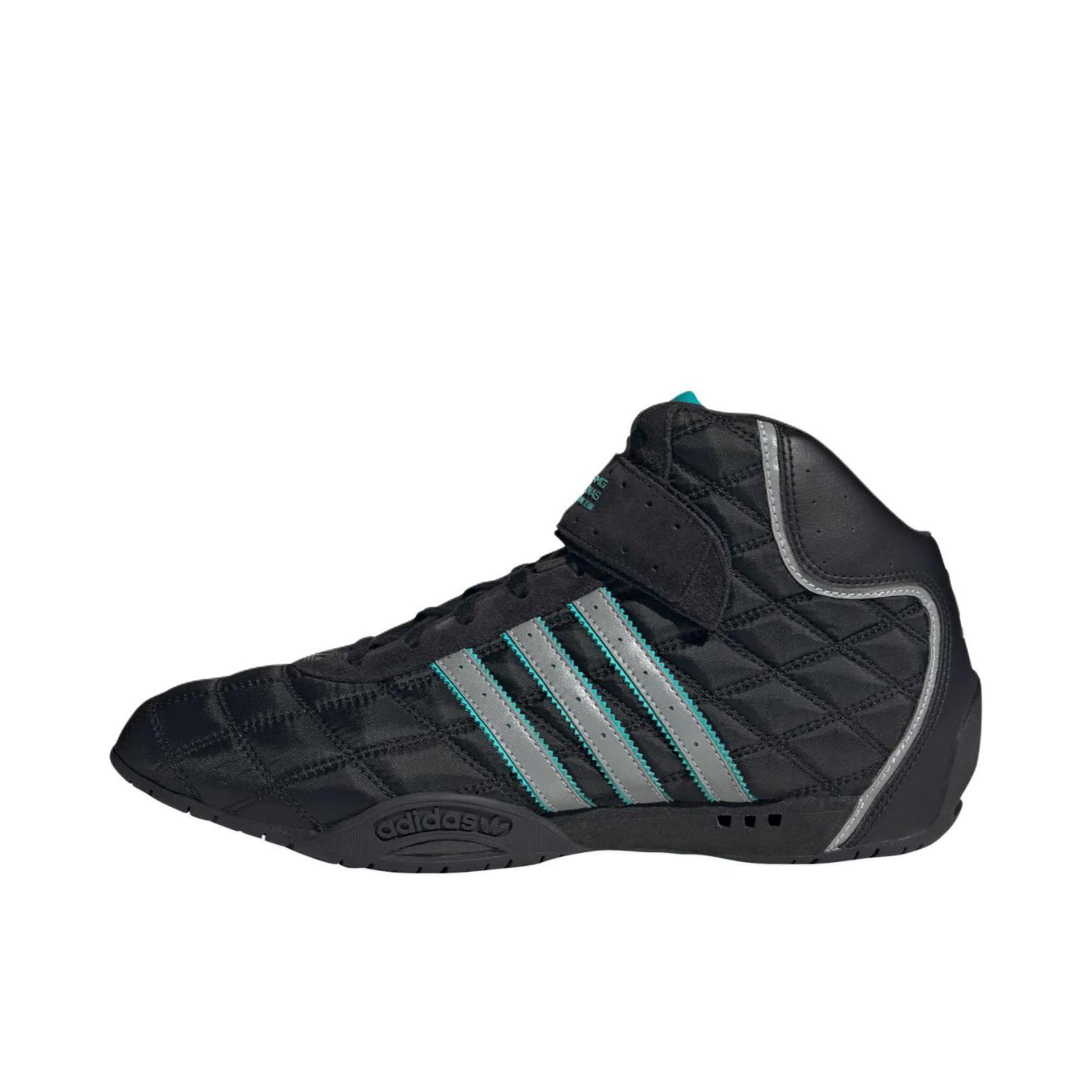 推荐商品：【王安宇同款】adidas Originals ADIRACER 薄底 防滑耐磨 舒适减震 低帮 赛车鞋 MERCEDES AMG PETRONAS F1 TEAM联名/黑色