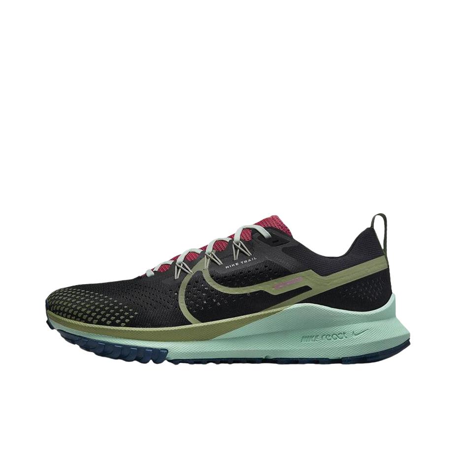 推荐商品：Nike React Pegasus Trail 4 飞马 跑鞋 缓震户外越野防水防滑织物支撑训练圆头回弹平稳 男款/黑色/峡谷锈色