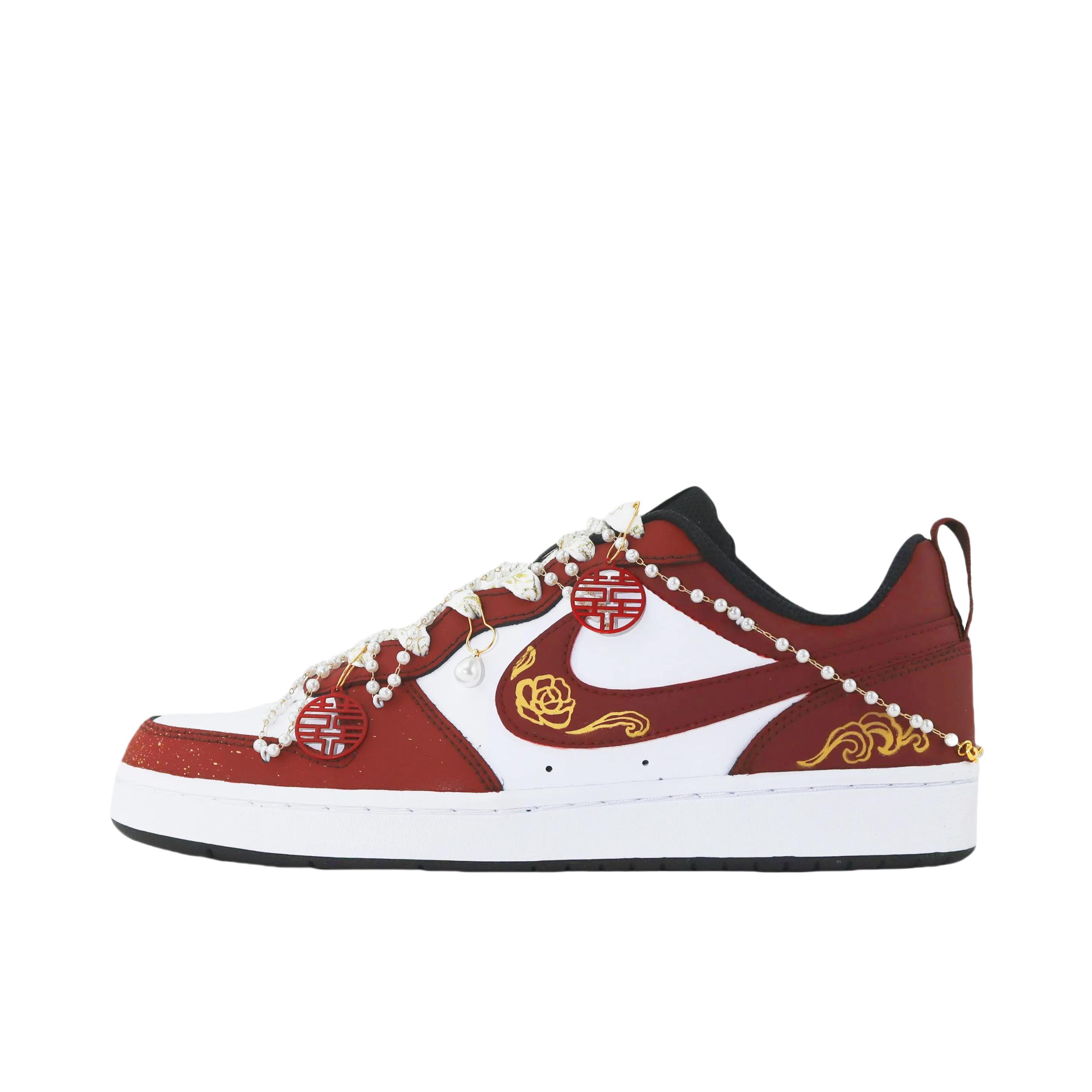 推荐商品：【定制球鞋】 Nike Court Borough 2 板鞋 包裹性增高减龄解构风合成革美式防滑复古轻便 女款/锦绣良缘