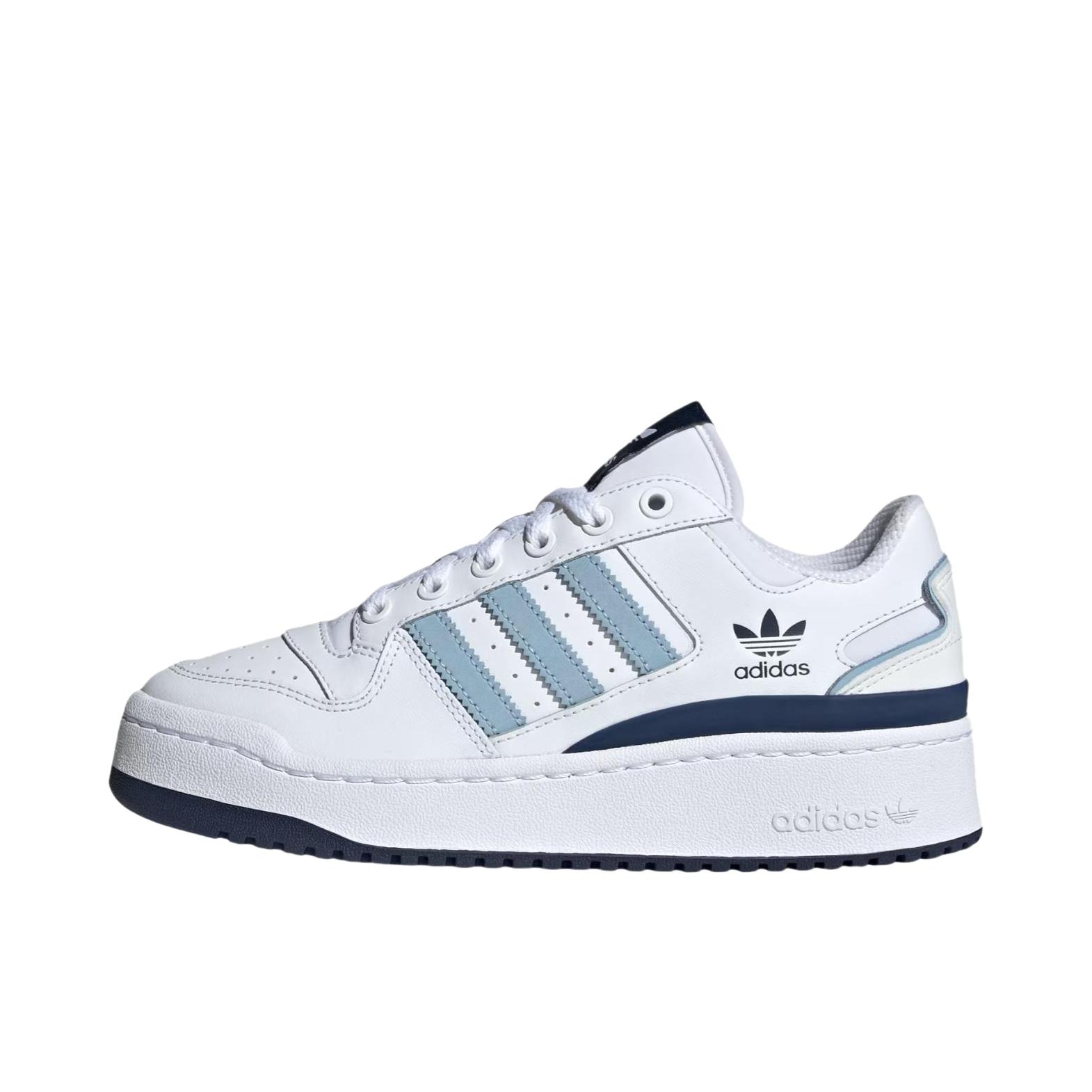 推荐商品：adidas Originals Forum 板鞋 轻便复古防滑时尚魔术贴篮球风薄底包裹性 女款/纯白色/蓝色 