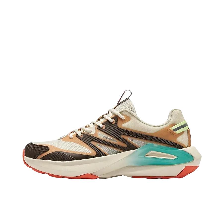 推荐商品：鸿星尔克 天骄2.0 休闲 厚底 耐磨 复古 老爹鞋 棉花白/深檀色