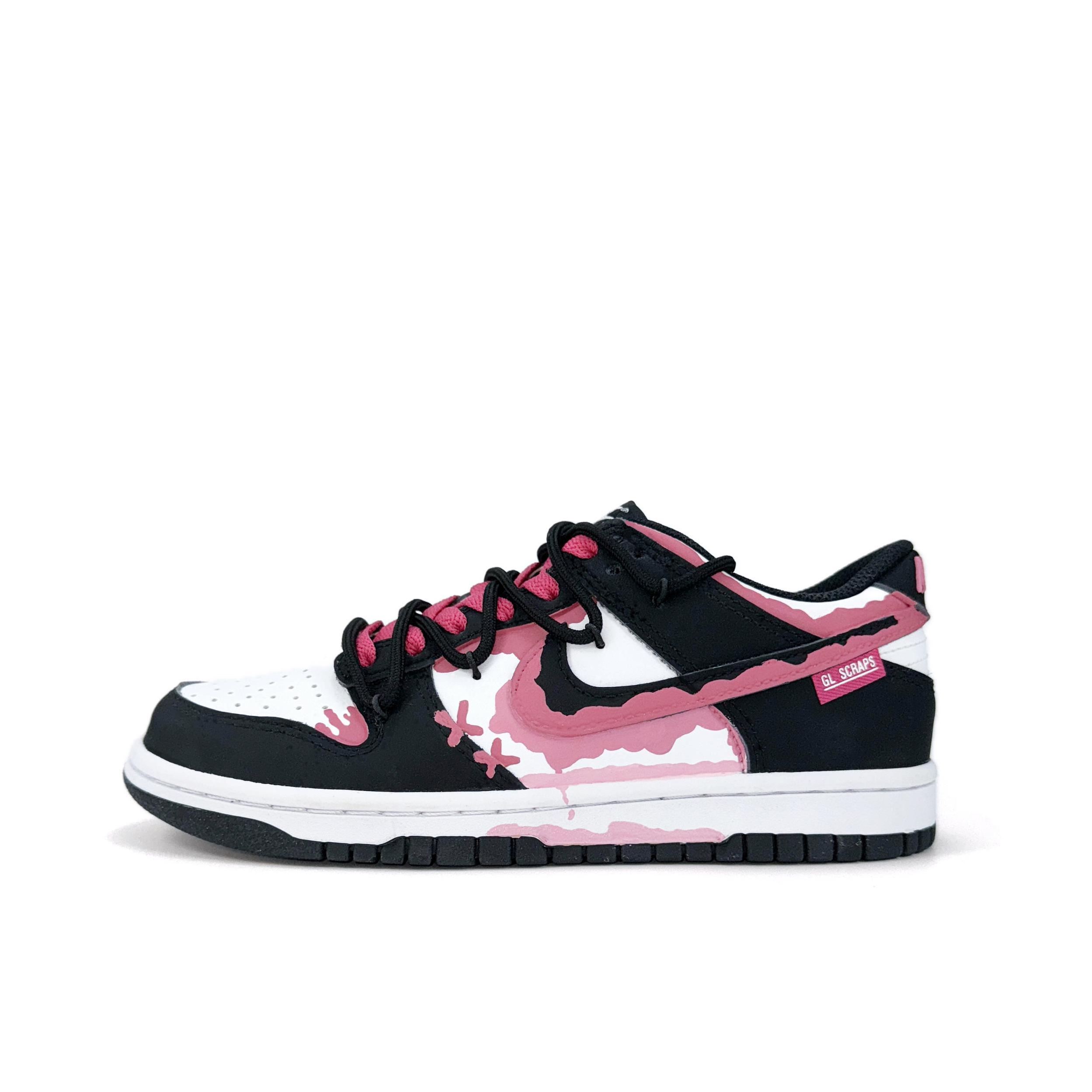 推荐商品：【定制球鞋】 Nike Dunk 板鞋 平跟系带防滑耐磨做旧高街简约百搭潮流复古美式 玛丽的恶作剧