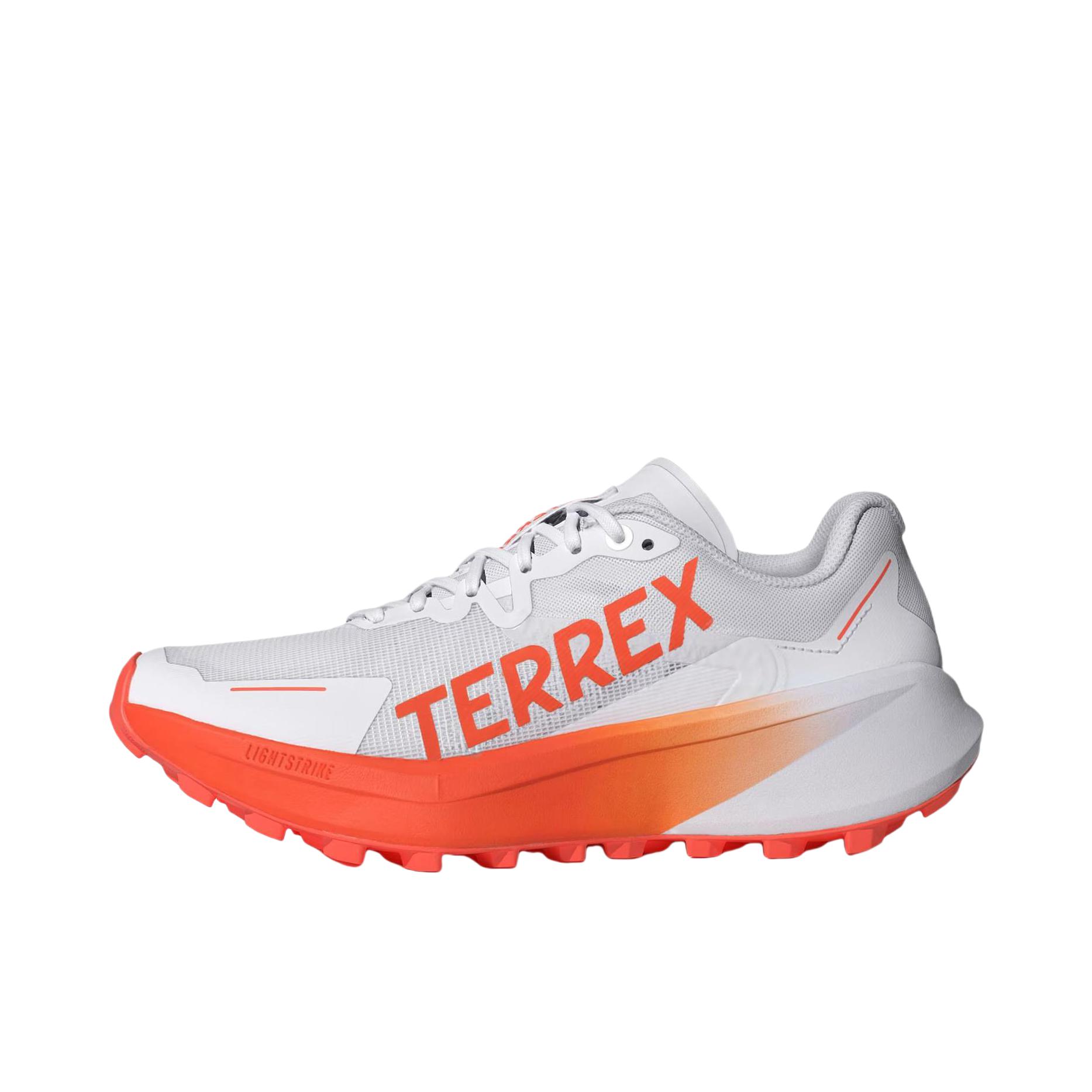 推荐商品：adidas Terrex Agravic 3 户外鞋 越野跑鞋 耐磨防水织物 白色/橙色