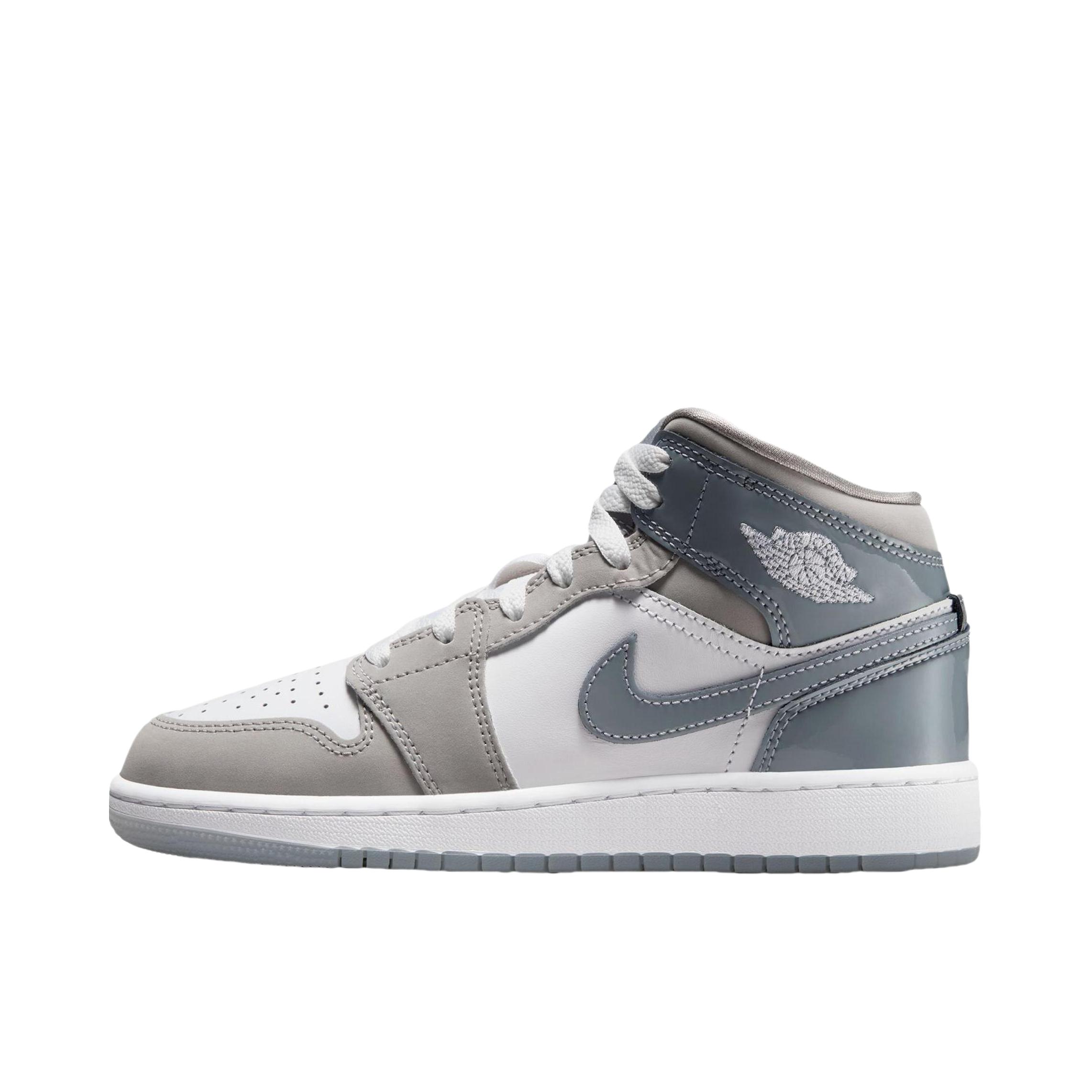 推荐商品：Air Jordan 1 板鞋 运动休闲鞋 复古潮流支撑合成革 大童/白色/冷灰色/中灰色