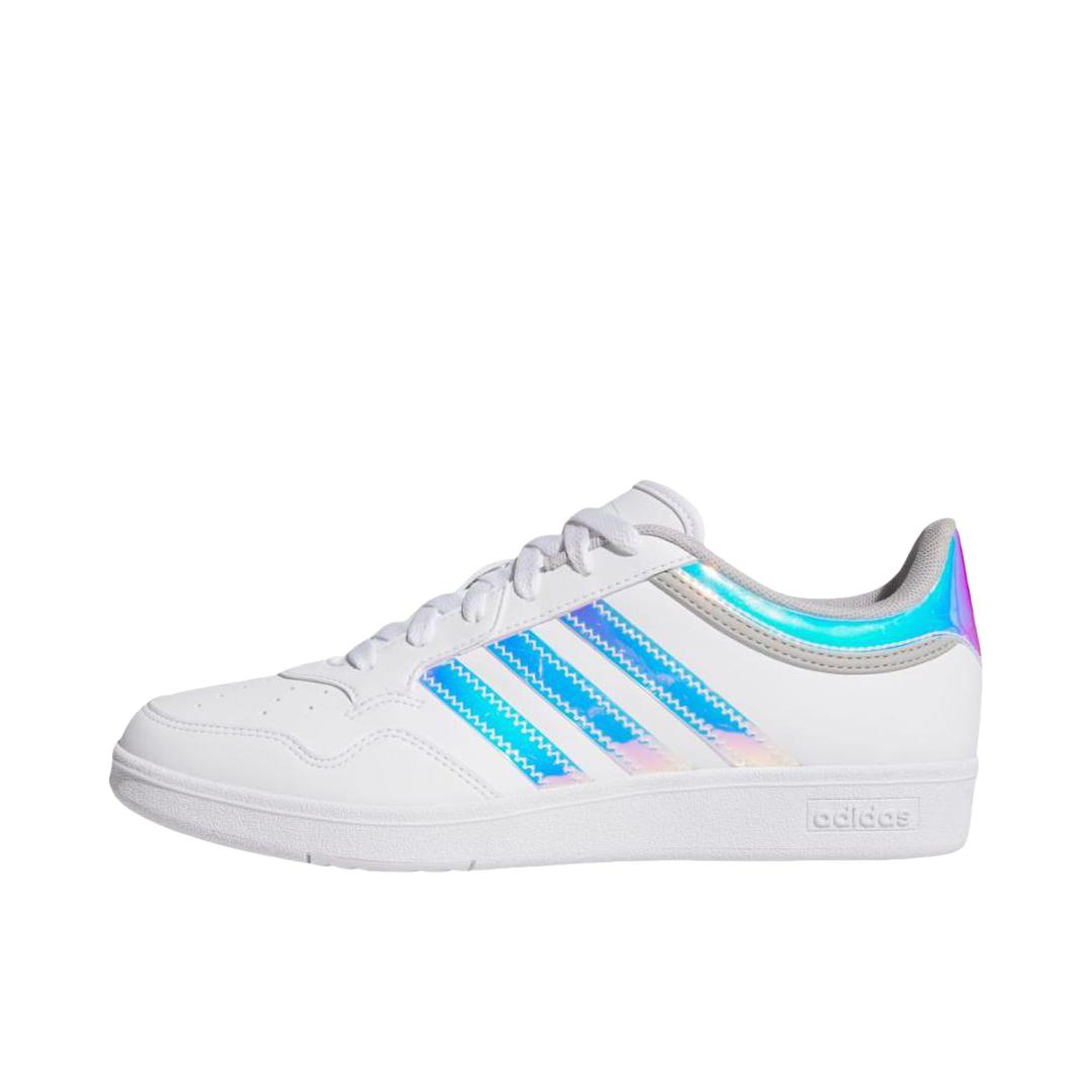 推荐商品：adidas Hoops 4.0 板鞋 复古百搭防滑耐磨舒适透气轻便贴合篮球风耐穿支撑 女款/白色/蓝色