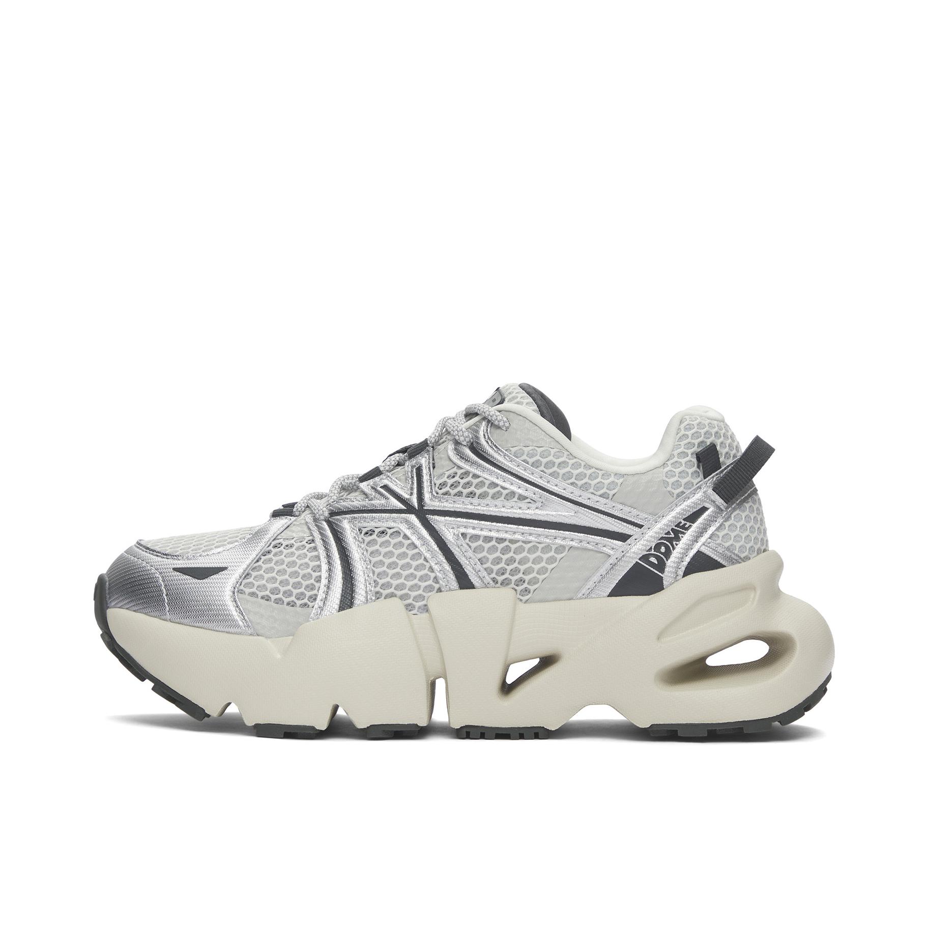 推荐商品：25秋冬新款 MLB DOME RUNNER 老爹鞋 复古网面厚底增高 纽约洋基队/银色