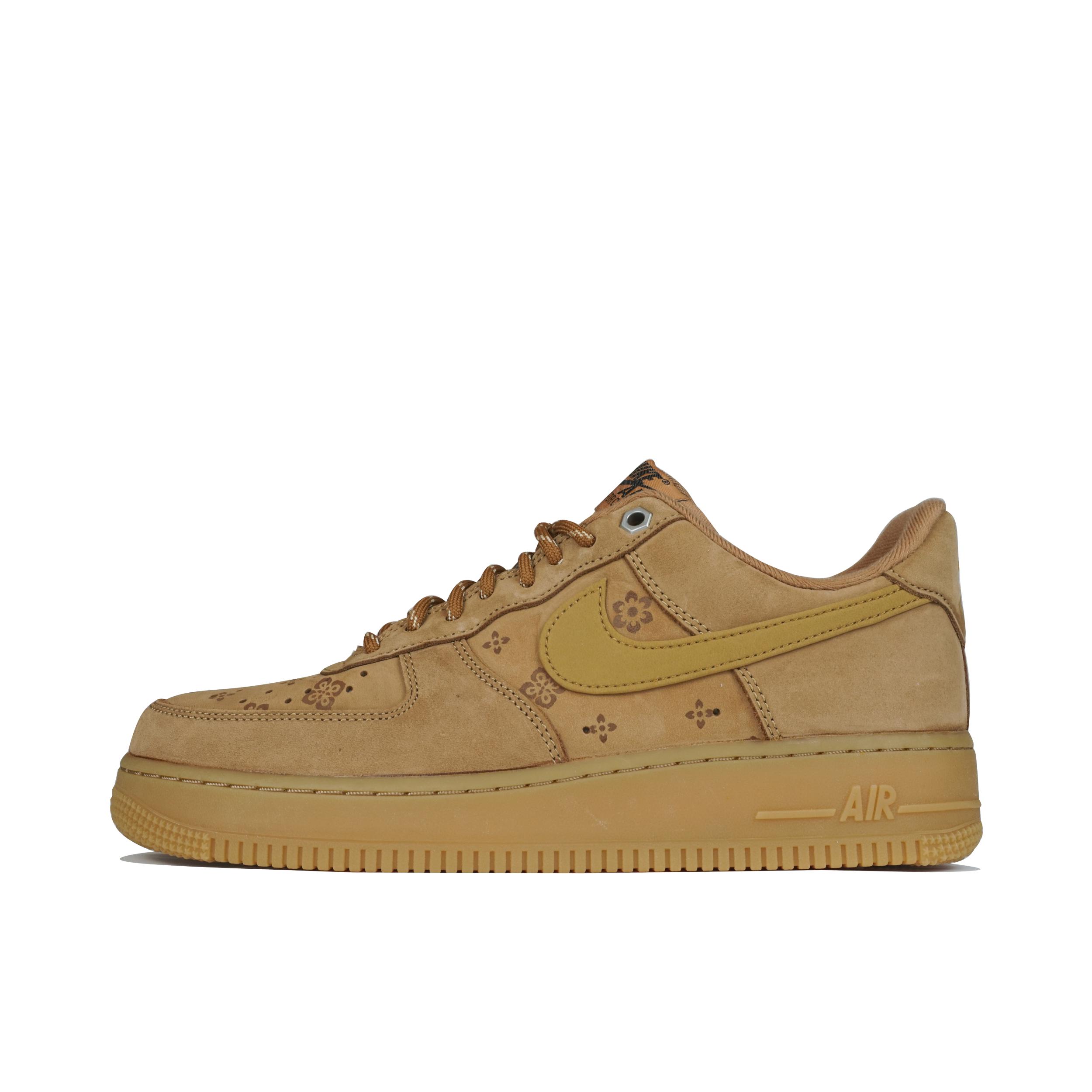 推荐商品：【定制款】 Nike Air Force 1 板鞋 防滑减震耐磨低帮增高 礼盒款/腰果印花