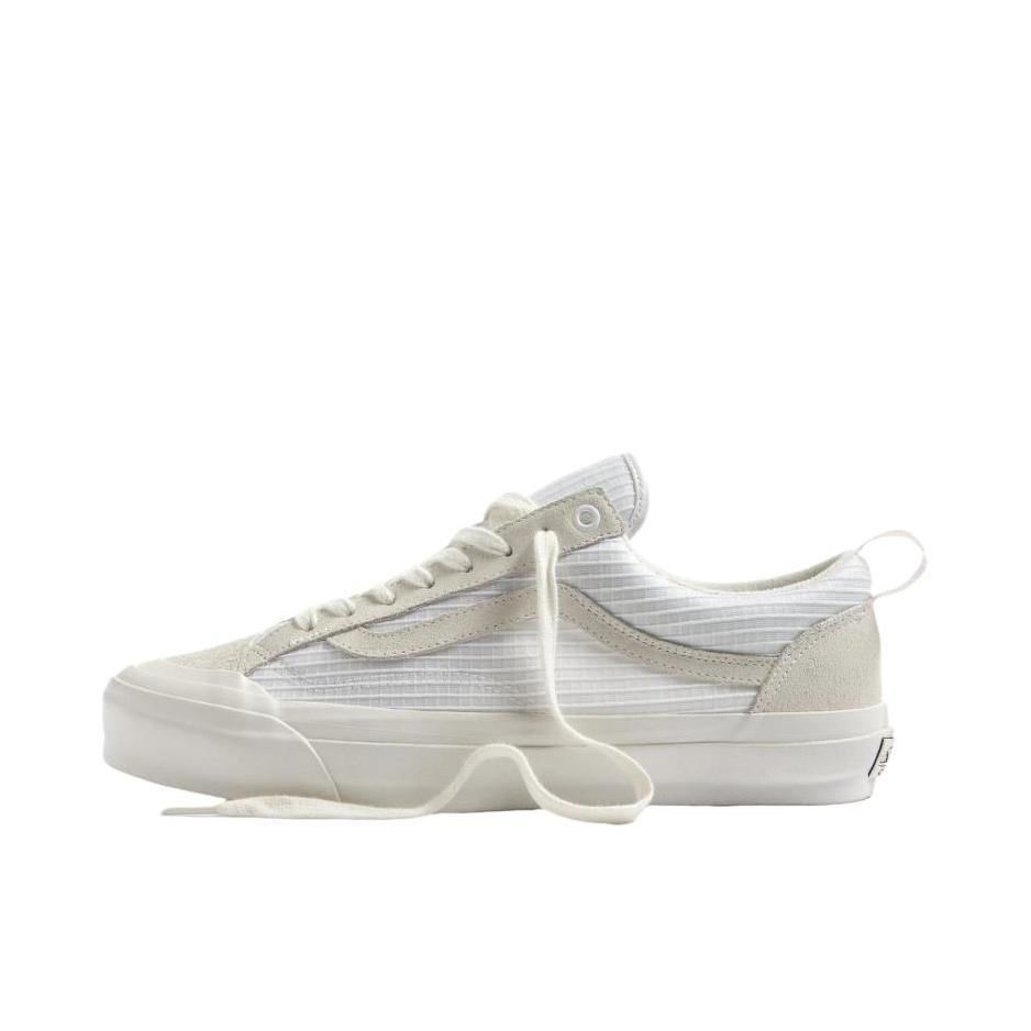 推荐商品：Vans/范斯 Old Skool Reissue 136 板鞋 防滑耐磨舒适透气时尚复古百搭休闲 END.联名/米白色