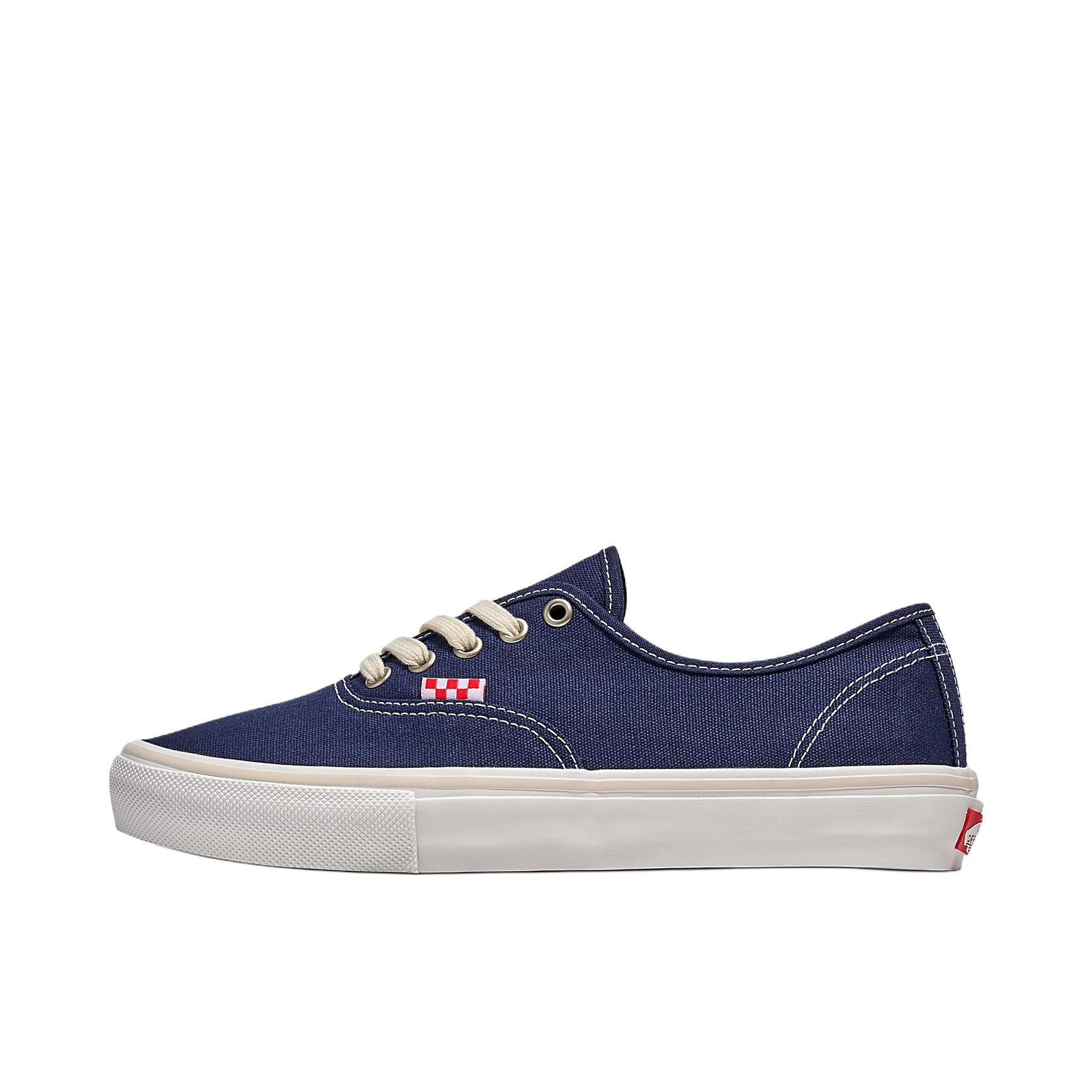 推荐商品：Vans/范斯 Skate Authentic 防滑减震 百搭 耐磨 帆布鞋 海军蓝/斑鸠白