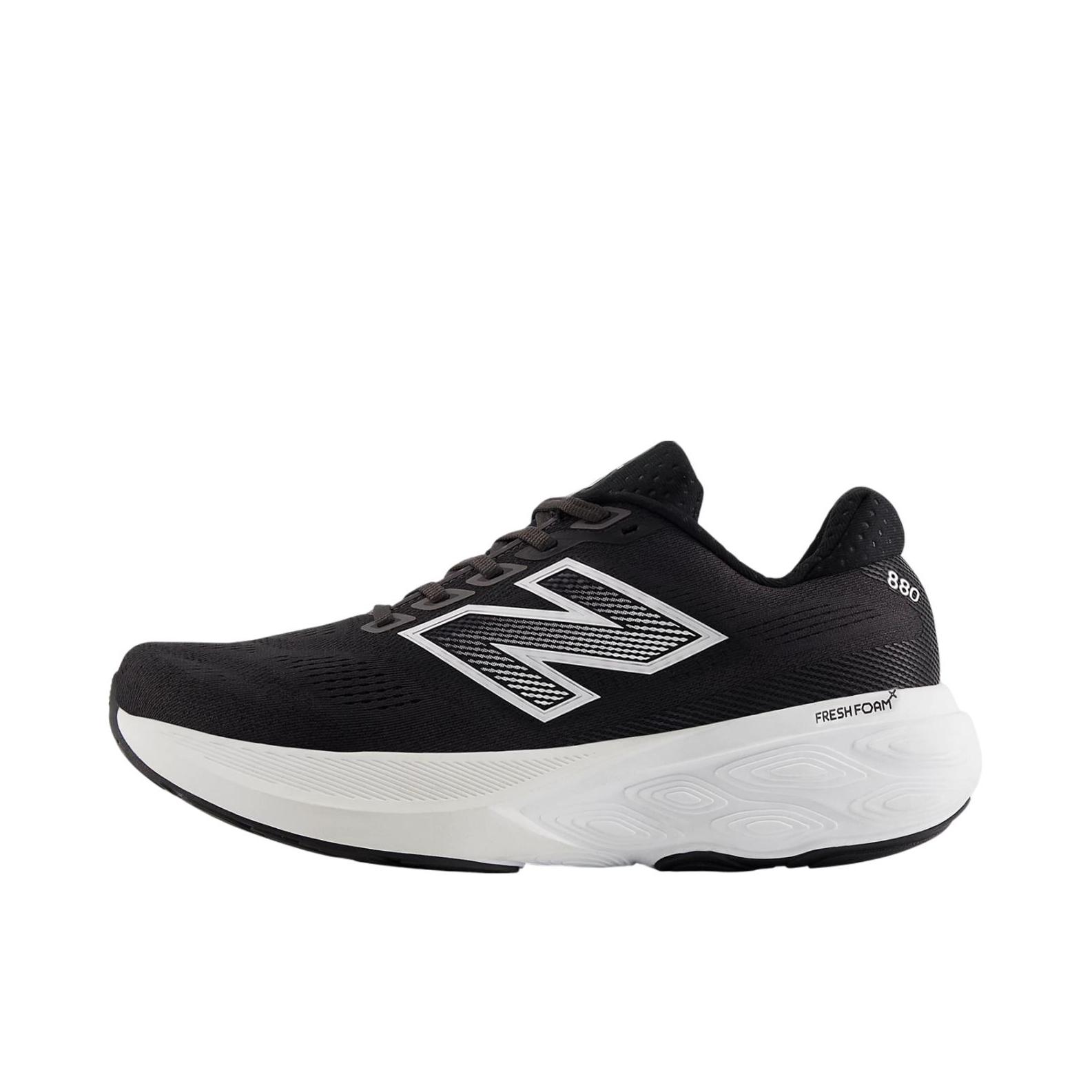 推荐商品：New Balance 880 v15 跑鞋 缓震透气回弹防滑耐磨舒适百搭支撑贴合防水 D宽/正黑色