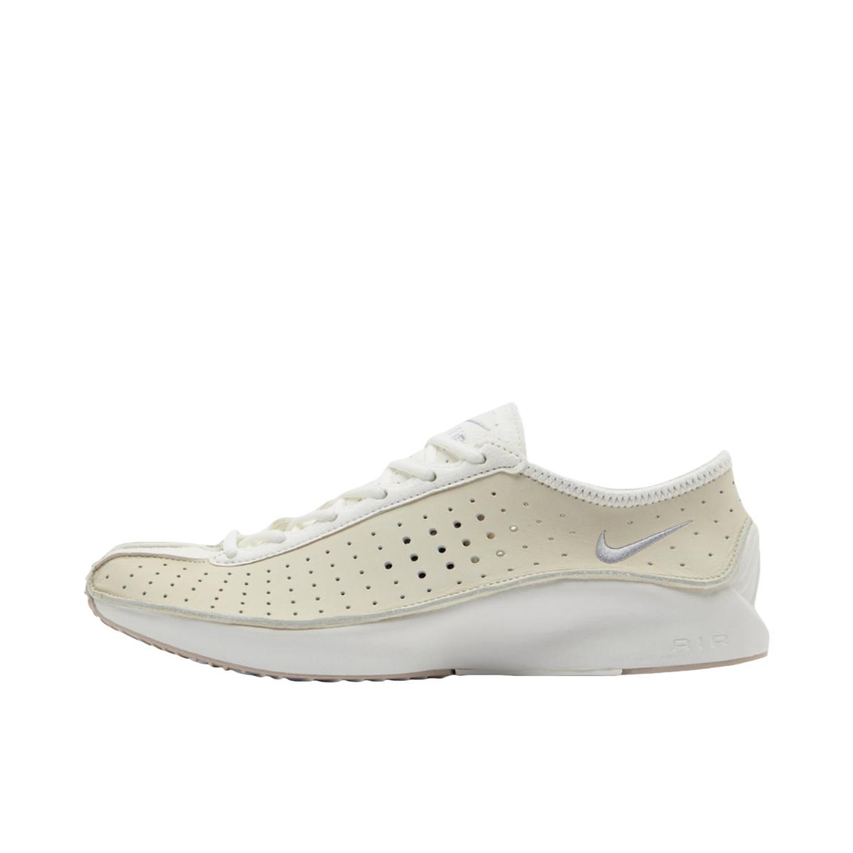 推荐商品：Nike Air Superfly 跑鞋 贴合防滑抓地耐磨低帮 椰奶色/帆白/经典石灰/金属银