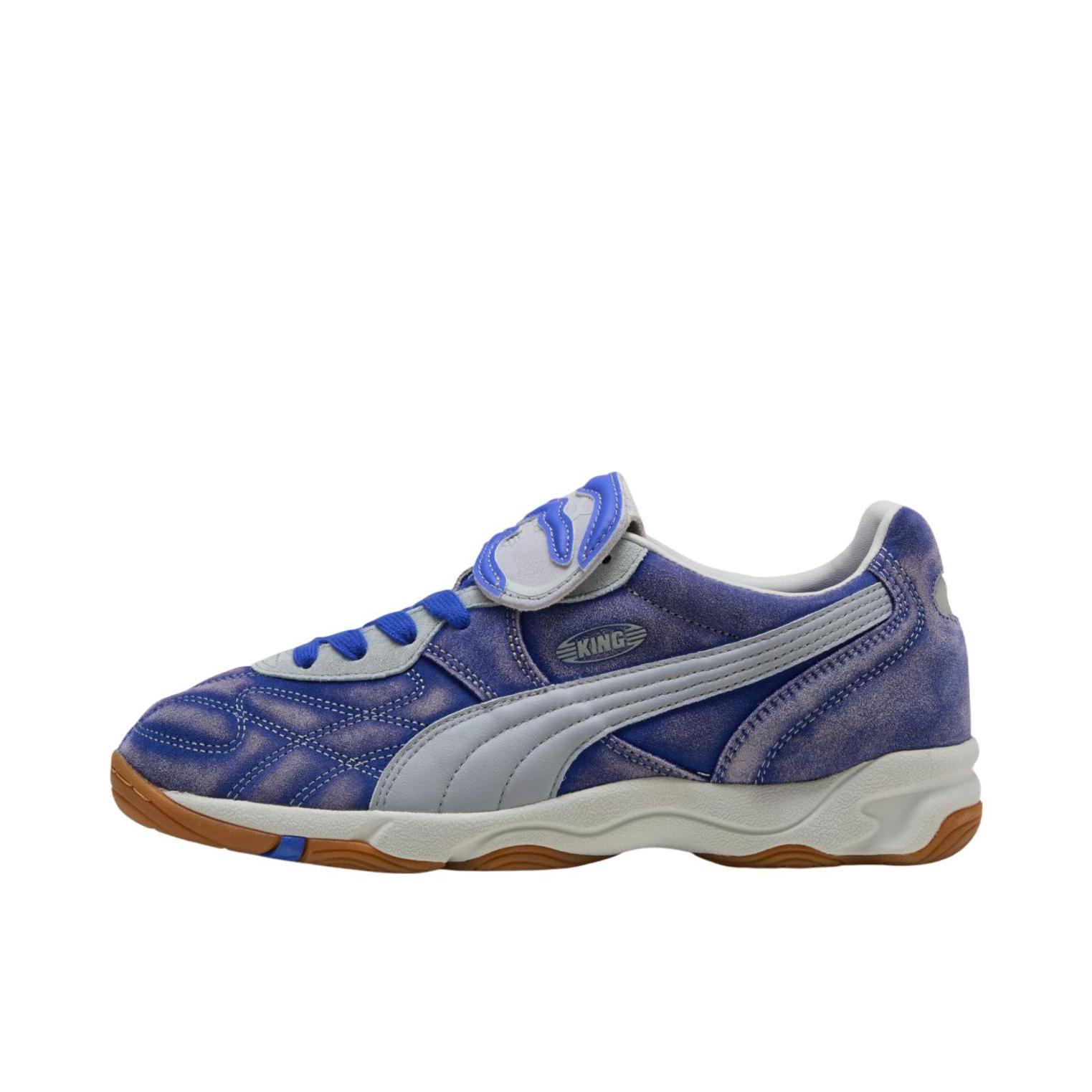 推荐商品：Puma/彪马 King Indoor 运动休闲鞋 百搭复古防滑耐磨舒适低帮贴合支撑 Kidsuper联名/蓝色
