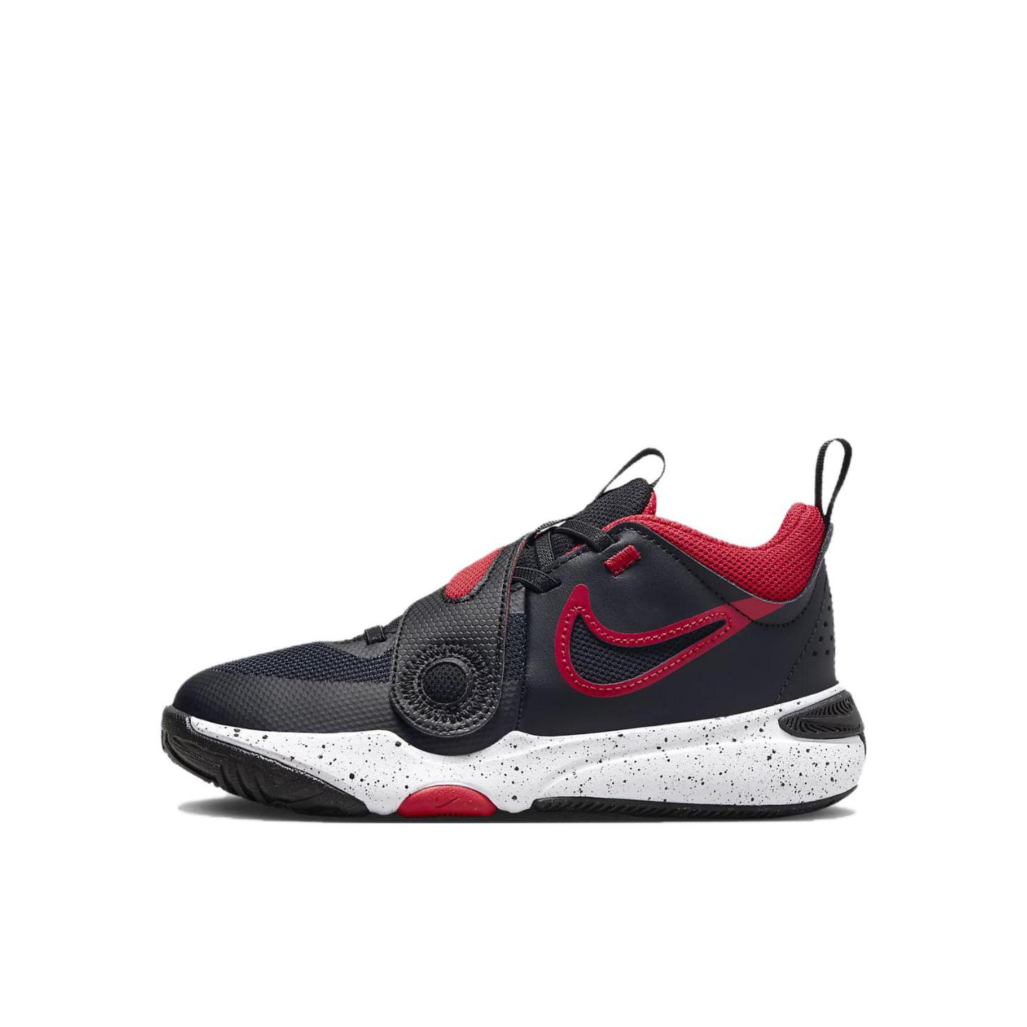 推荐商品：Nike  Team Hustle D 11 魔术贴 防踢 易穿脱 儿童运动鞋 小童/黑色/红色