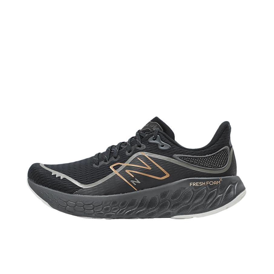 推荐商品：New Balance Fresh Foam x 1080 V12 跑鞋 缓震支撑织物回弹复古长跑 黑色/铜色
