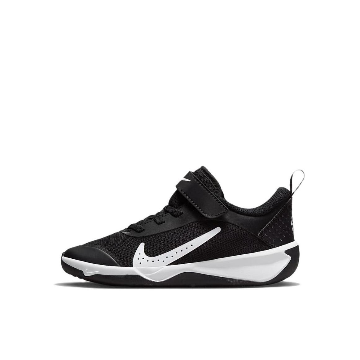 推荐商品：Nike  Omni Multi-Court  防滑耐磨 轻便透气 魔术贴  运动鞋  儿童 小童/黑色/白色