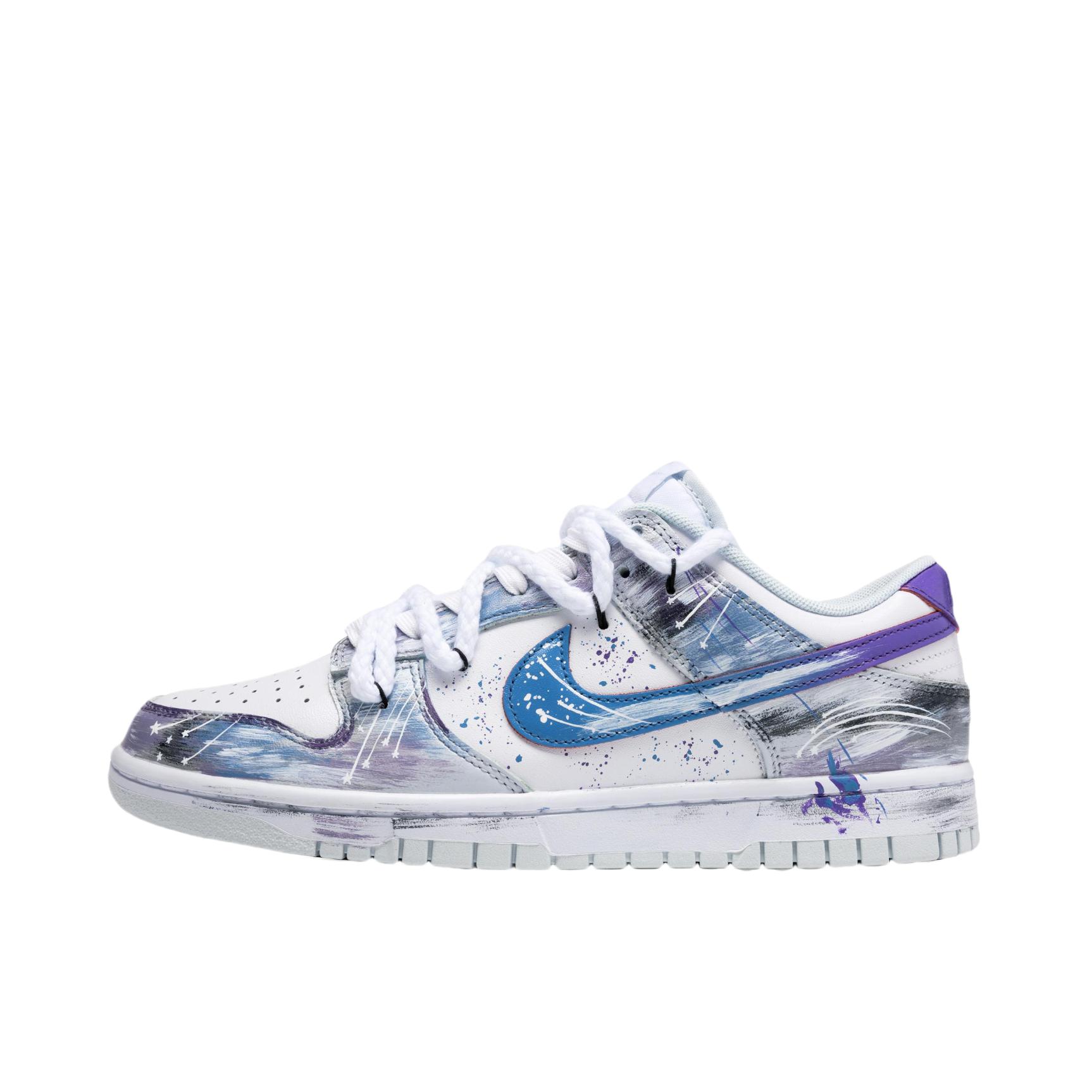 推荐商品：【定制球鞋】 Nike Dunk 板鞋 平跟系带防滑耐磨做旧高街简约百搭潮流复古美式 星语绮梦 