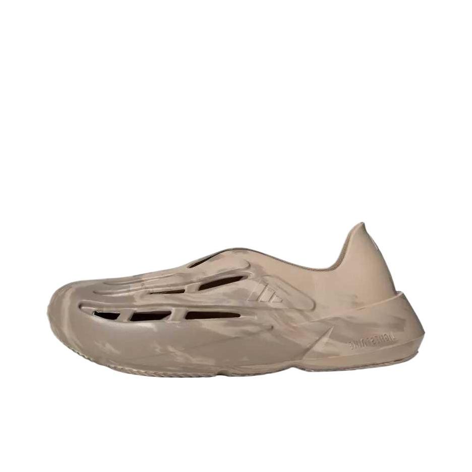 推荐商品：adidas Lightblaze Moc 运动休闲鞋 洞洞鞋 防滑耐磨缓震回弹低帮时尚一脚蹬 棕色