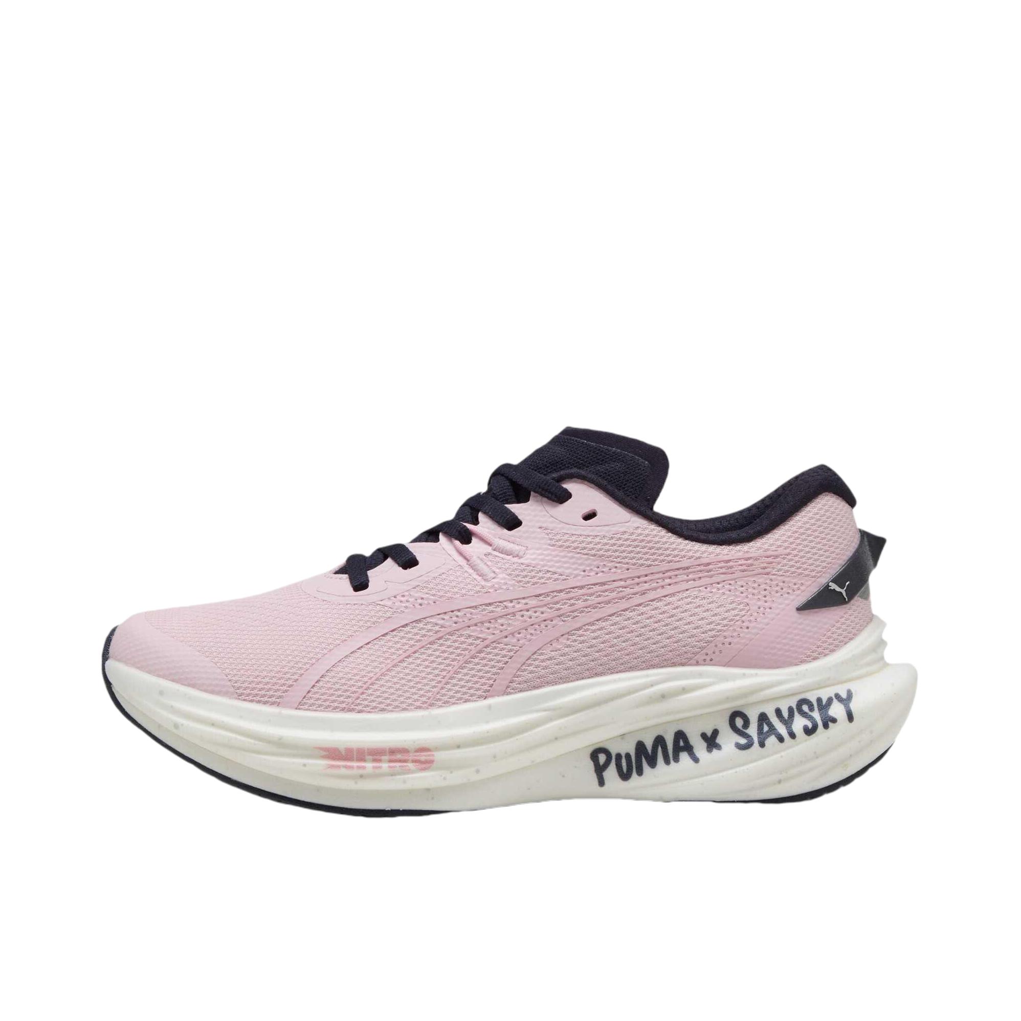 推荐商品：Puma/彪马 Deviate Nitro 3 透气缓震 舒适百搭 碳板 氮气科技 长跑 跑鞋 SAYSKY联名/男款/粉色