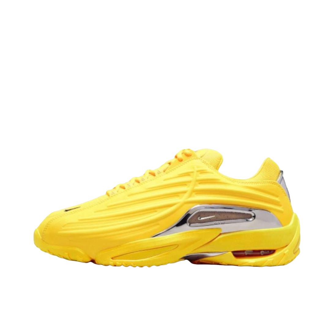 推荐商品：Nike Hot Step Air Terra 2 运动休闲鞋 潮流生活合成革复古防滑 NOCTA联名/黄色