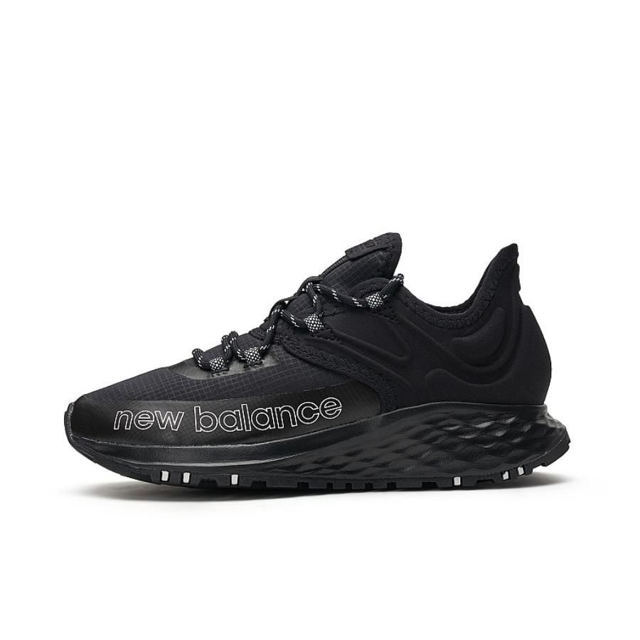 推荐商品：New Balance Fresh Foam Roav Trail 防滑耐磨 缓震轻便 潮流 跑鞋 黑色