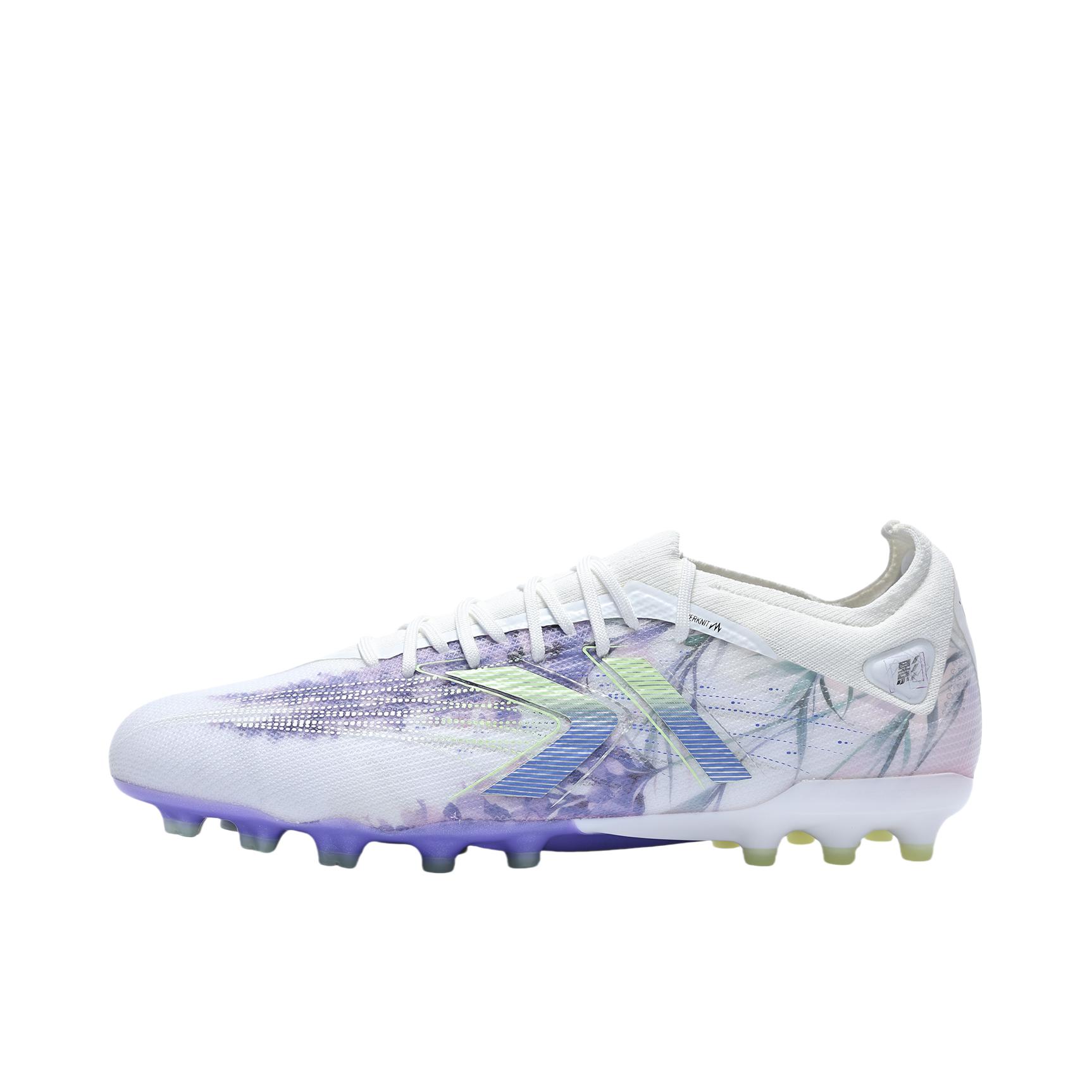 推荐商品：KELME/卡尔美 掠影2.0 足球鞋 MG胶质短钉天然草地包裹性 白色/紫色