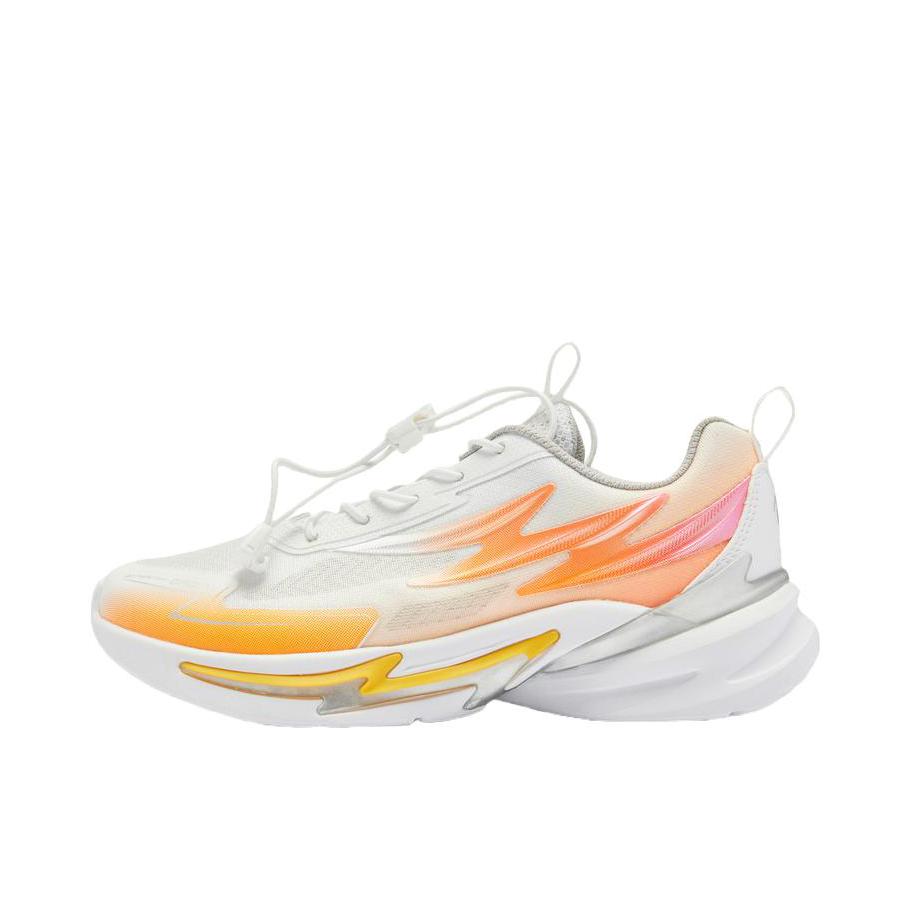 推荐商品：乔丹体育 透气 舒适 防滑 耐磨 运动鞋儿童 T5520209 大童/乔丹白/太阳橙