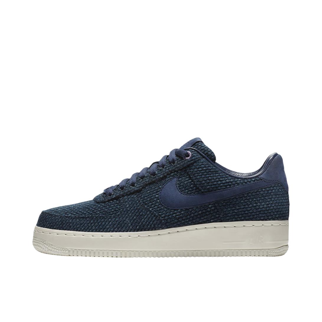 推荐商品：Nike Air Force 1 空军一号 板鞋 轻便舒适百搭耐磨防滑复古 深蓝色/米白色
