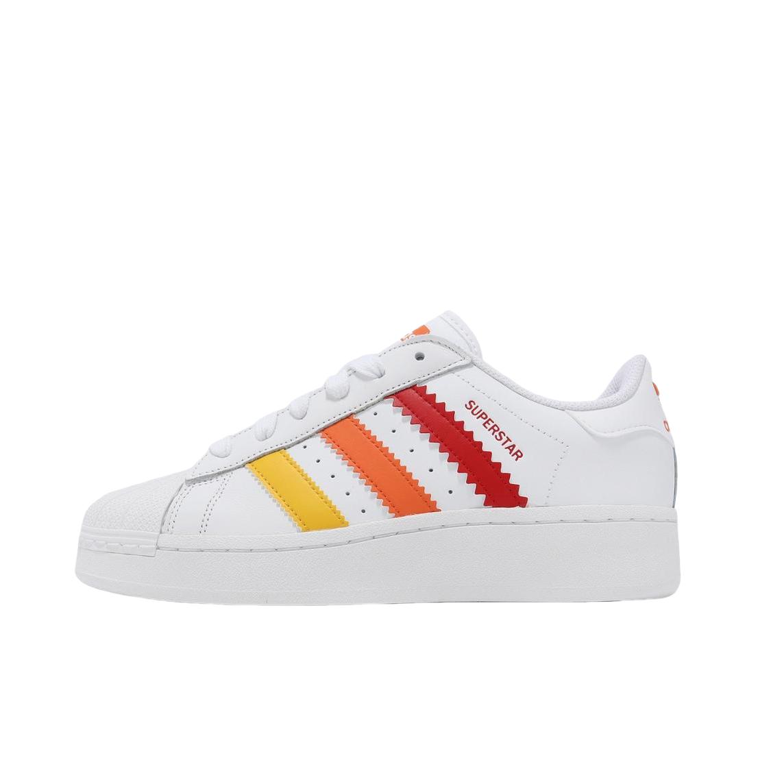 推荐商品：【宋雨琦同款】 adidas Originals Superstar 板鞋 轻便贝壳头薄底舒适百搭耐磨复古 白色/大红色