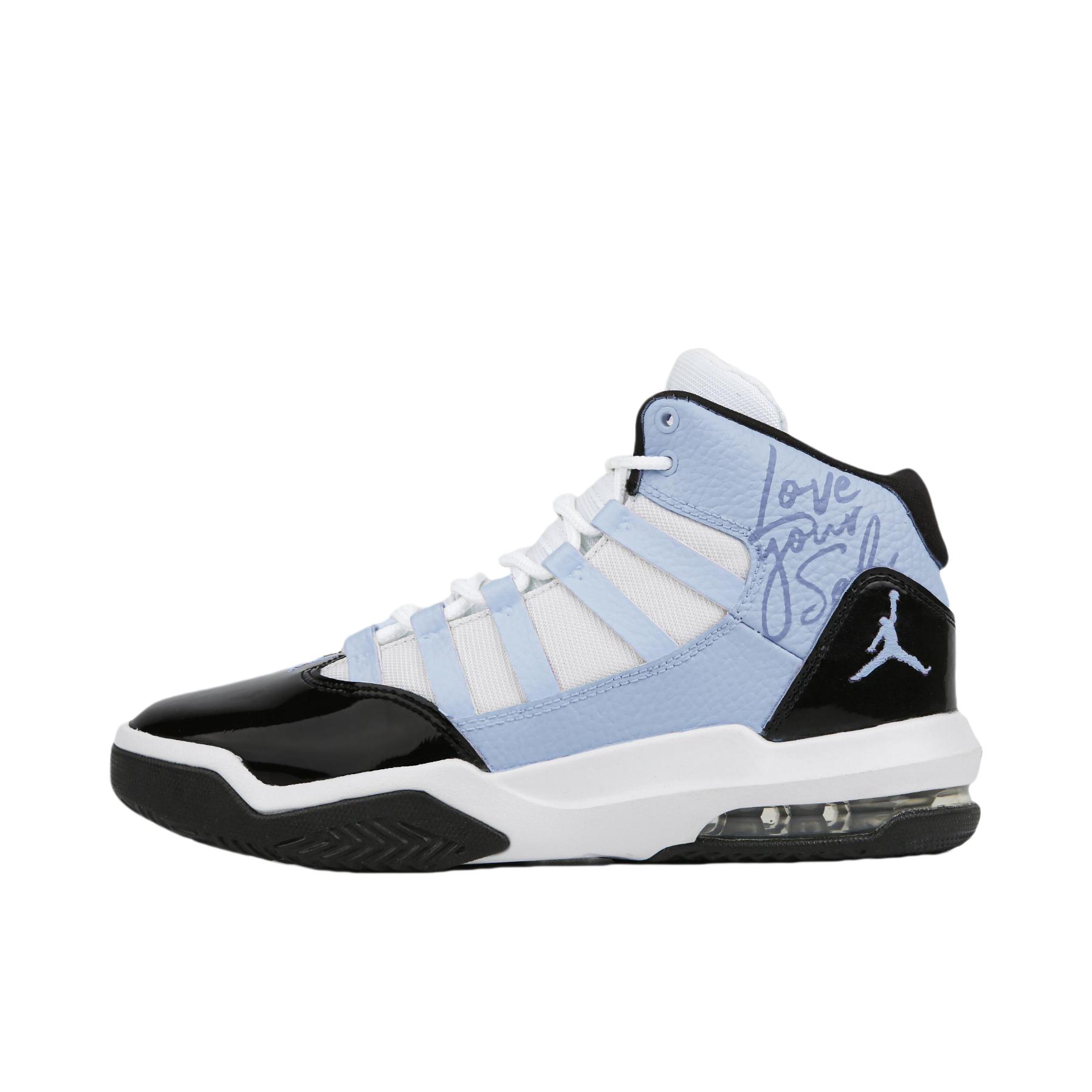 推荐商品：【定制球鞋】 Jordan Max Aura 1 篮球鞋 中帮系带防滑耐磨减震百搭潮流复古时尚 女款/蓝恋歌 