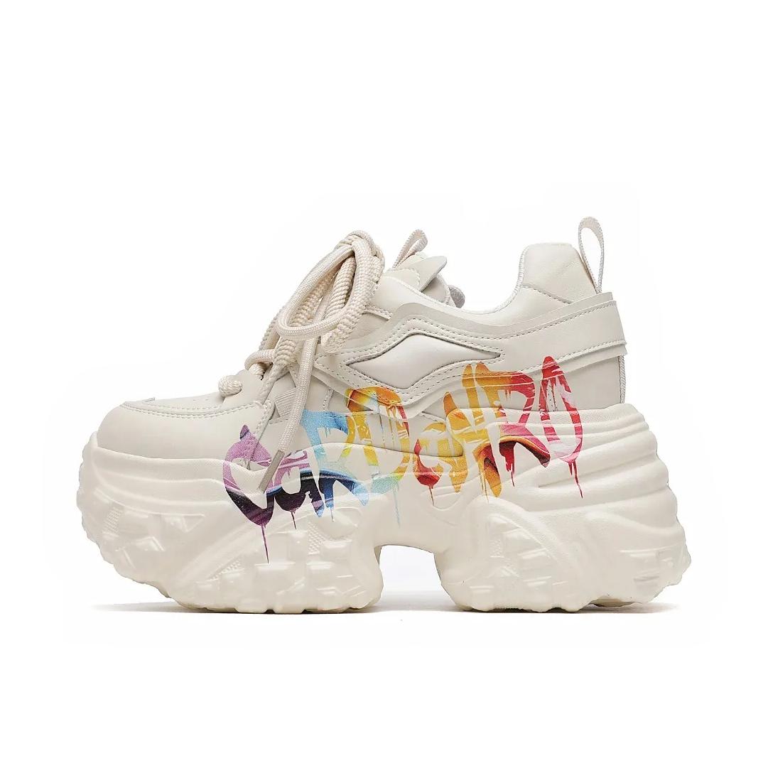 推荐商品：CARDANRO/卡丹路 厚底 增高 轻便 老爹鞋 KA235229 女款/米色